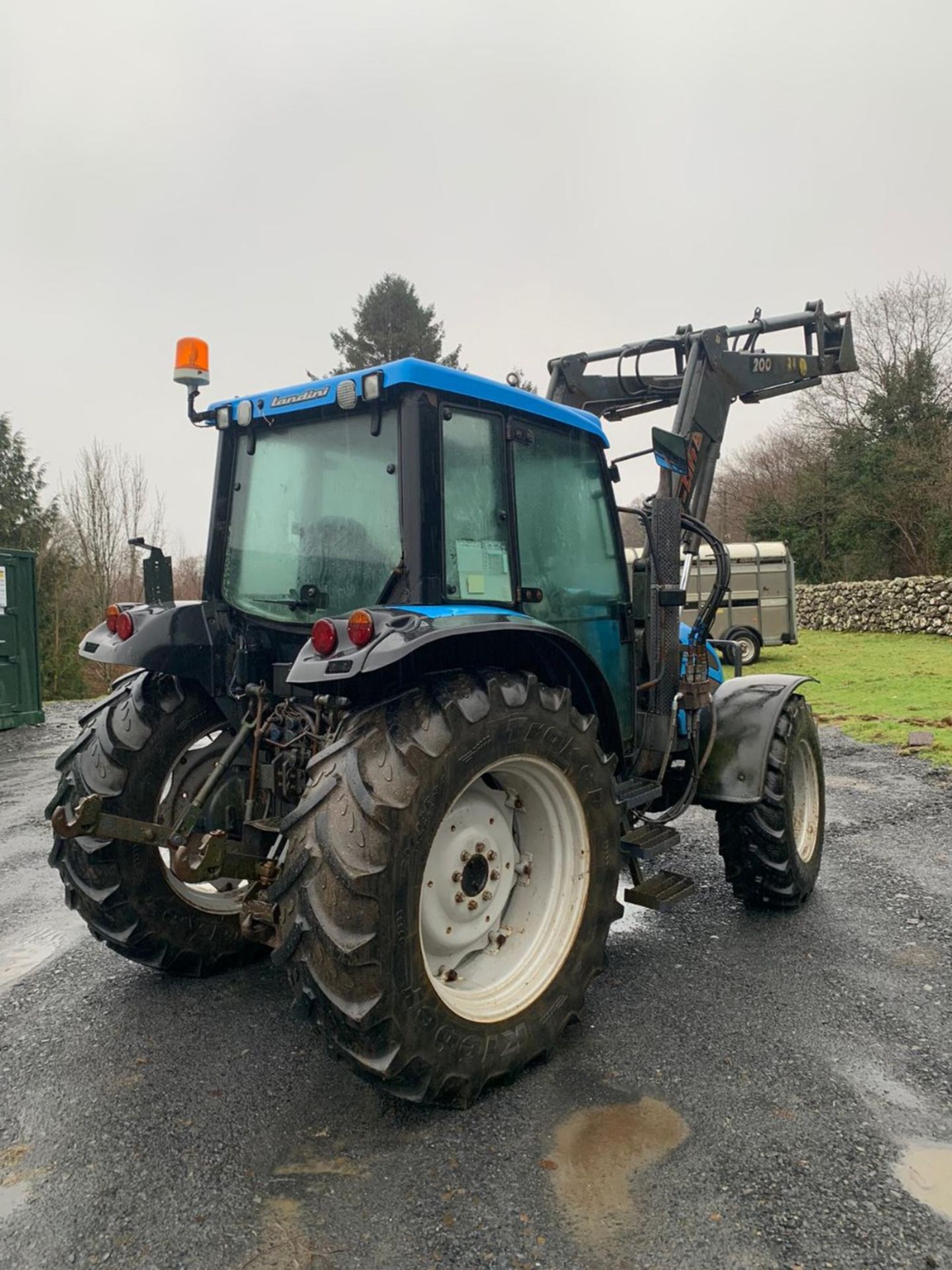 2000 LANDINI GHIBLI TRACTOR WITH LOADER . 5400 HOURS - Image 2 of 10