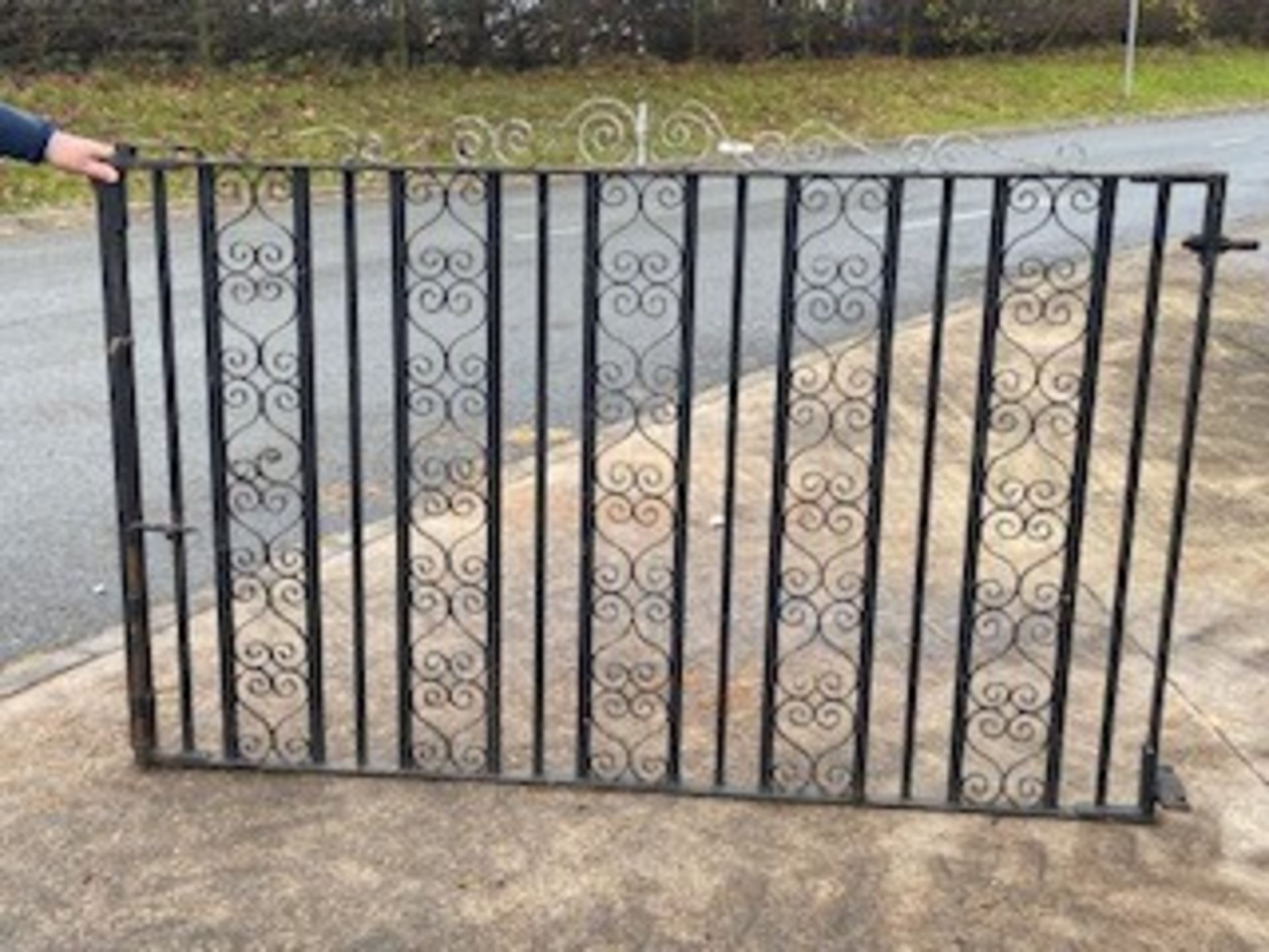 PAIR OF DRIVE GATES - Image 2 of 2