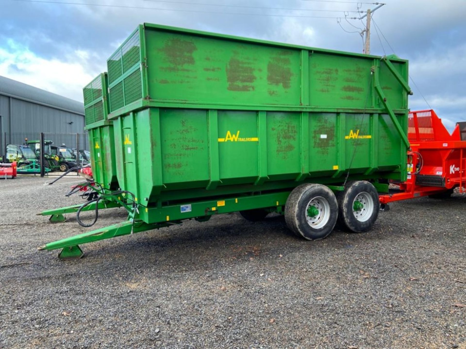 12 TON AW GRAIN/SILAGE TRAILER