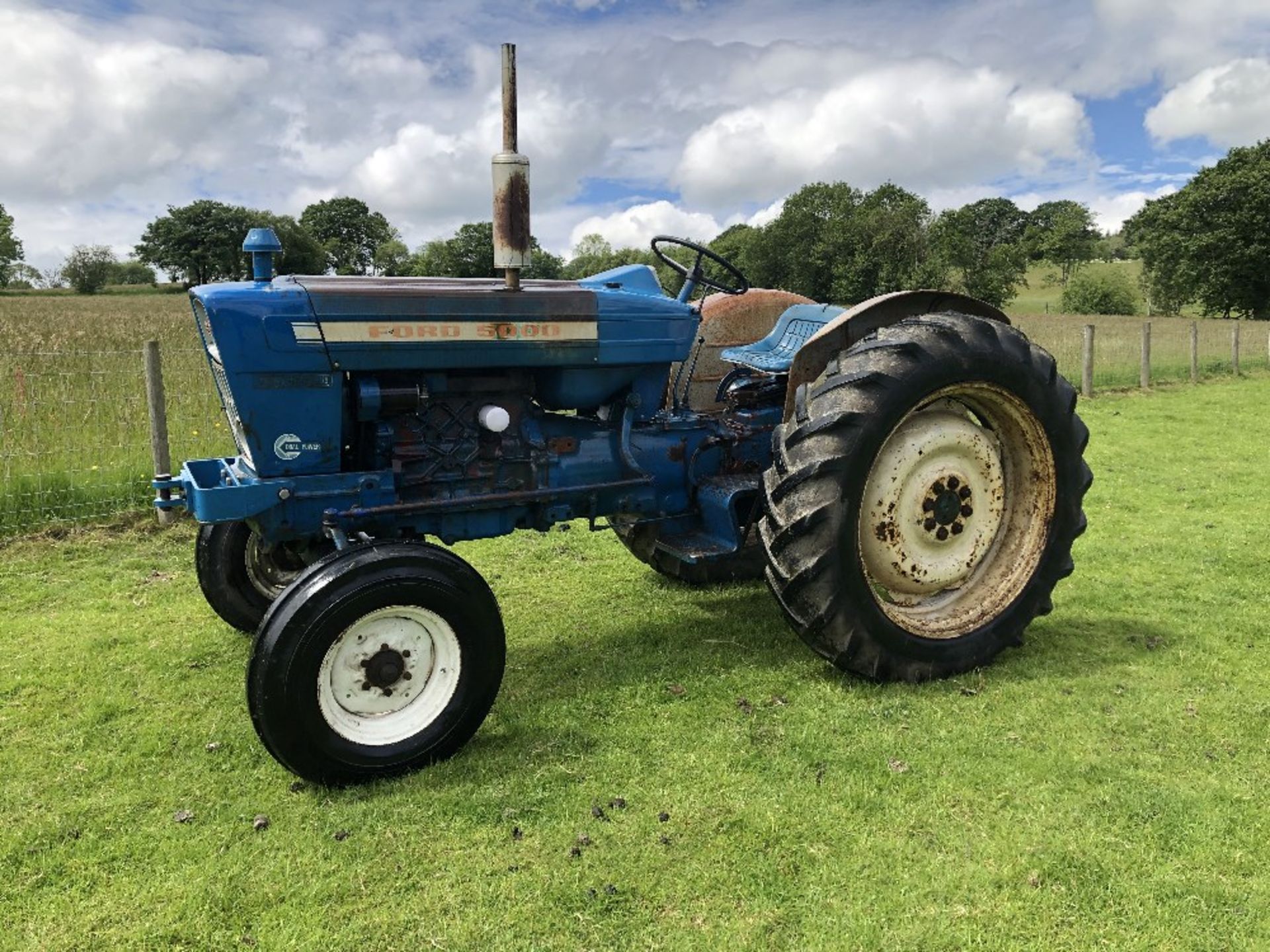 FORD 5000 TRACTOR - Image 8 of 8