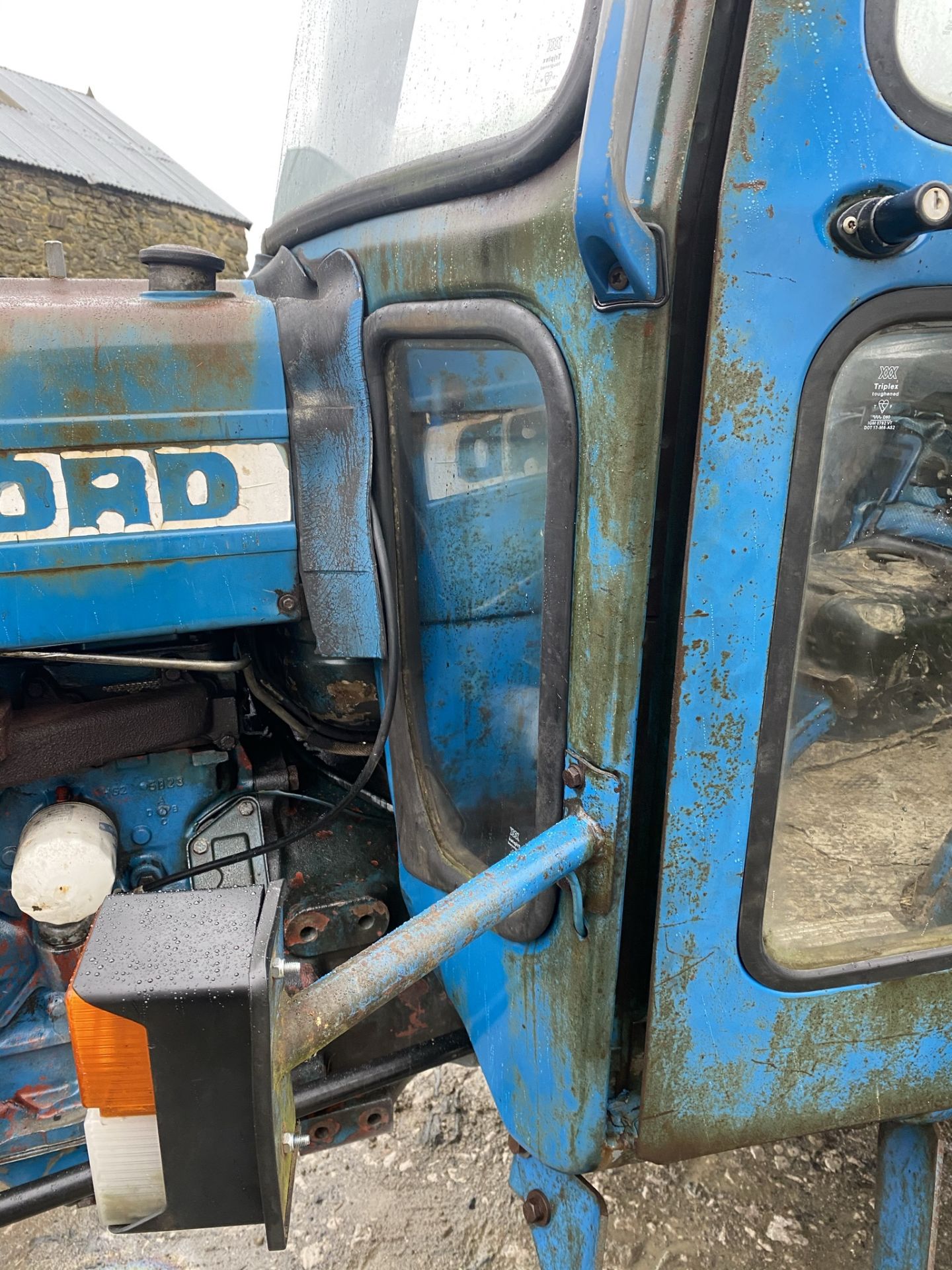 FORD 4600 TRACTOR - Image 12 of 13
