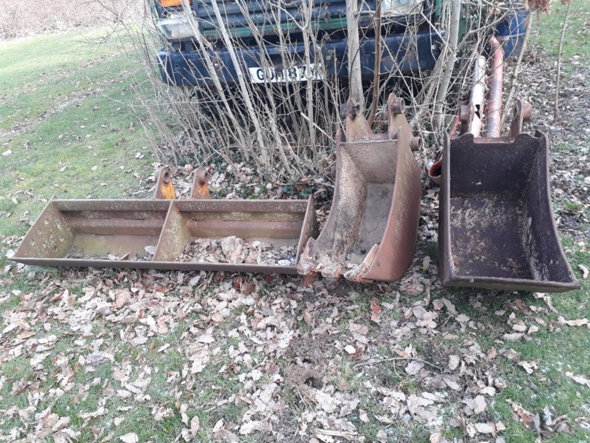 3x JCB BUCKETS, 12"/16" & 60"