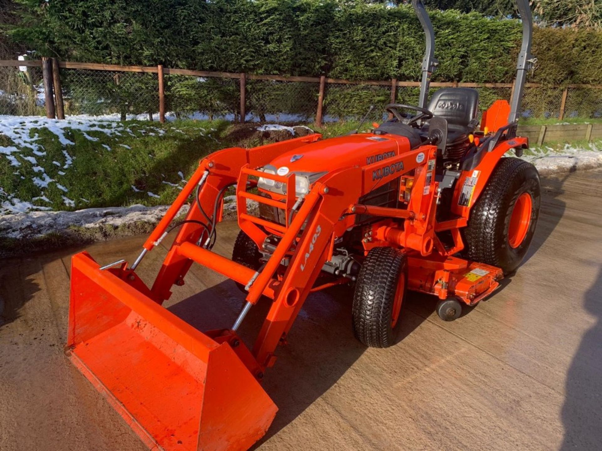 2009 KUBOTA 30/30 COMPACT TRACTOR