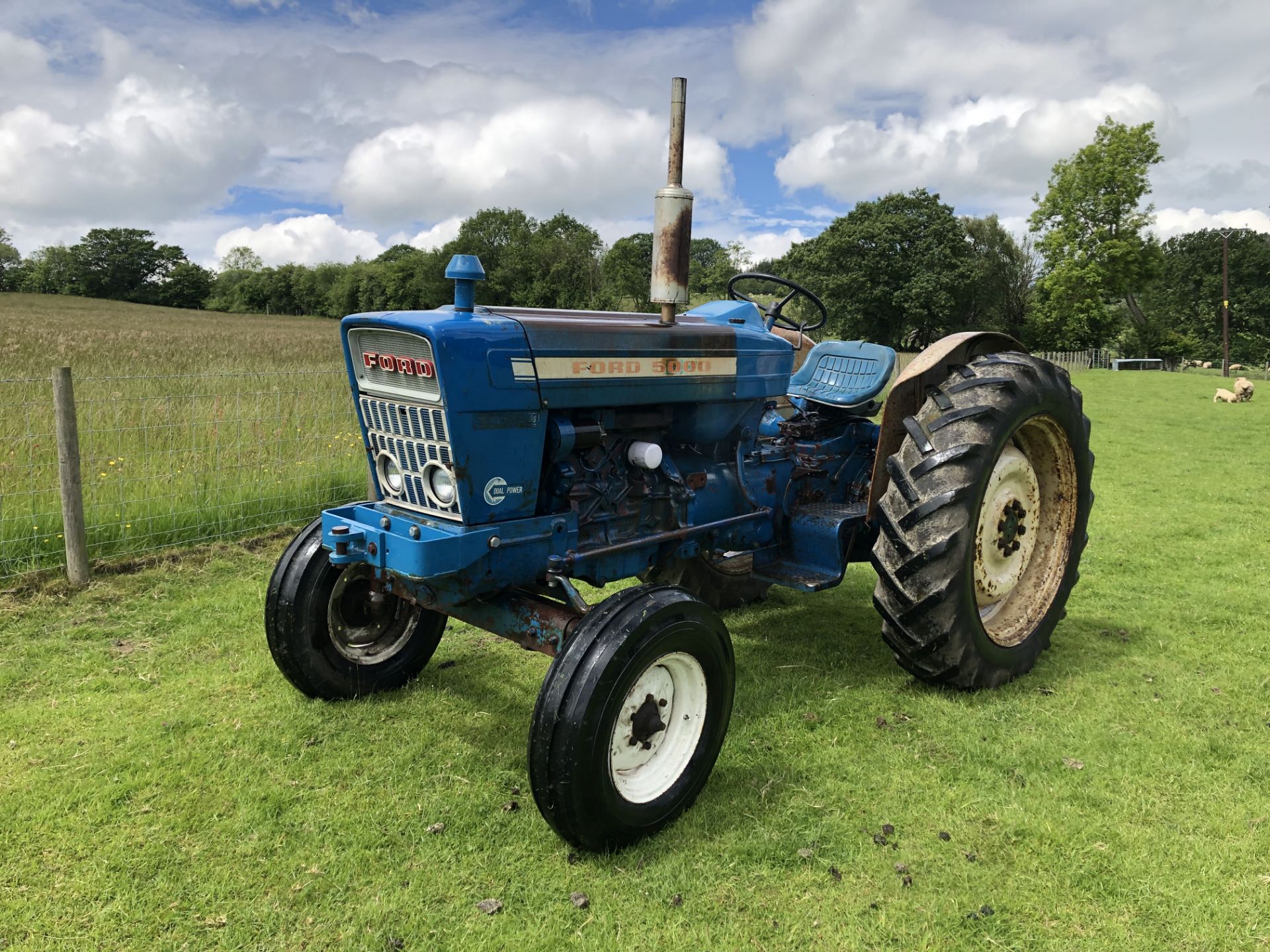 FORD 5000 TRACTOR - Image 7 of 8