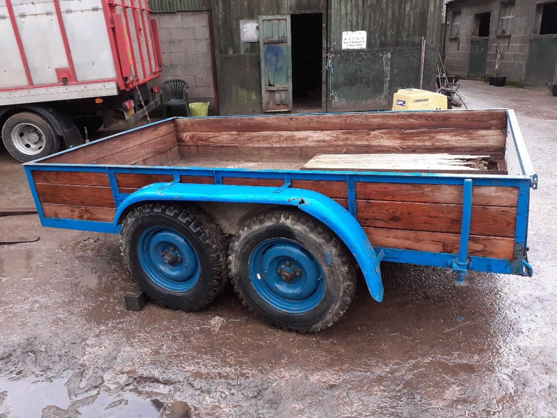 TANDEM TRAILER 10' X 6' C/W CLAMPS - Image 2 of 3