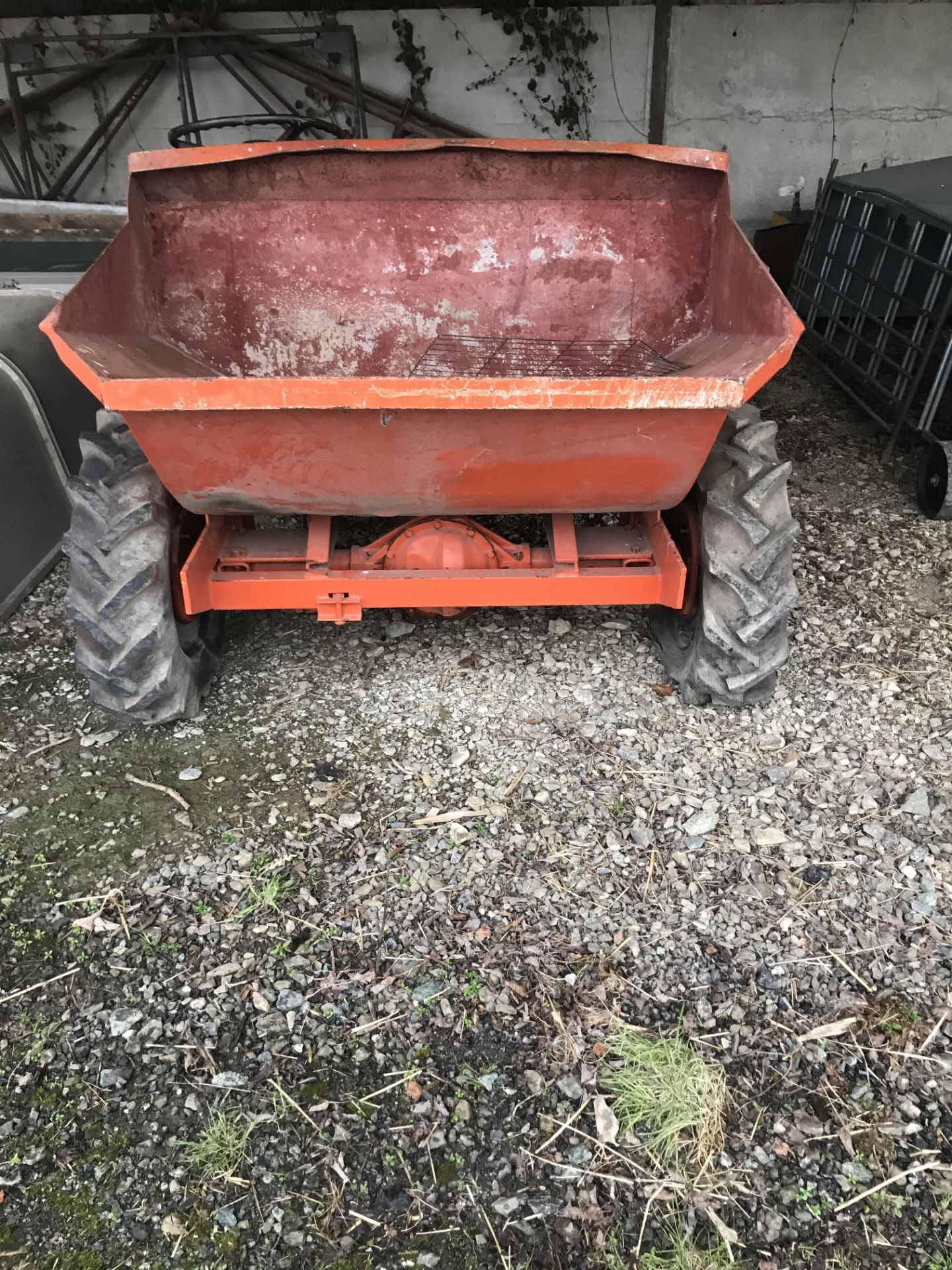 2WD DUMPER, 1 TON - SPARES OR REPAIRS - Image 2 of 3