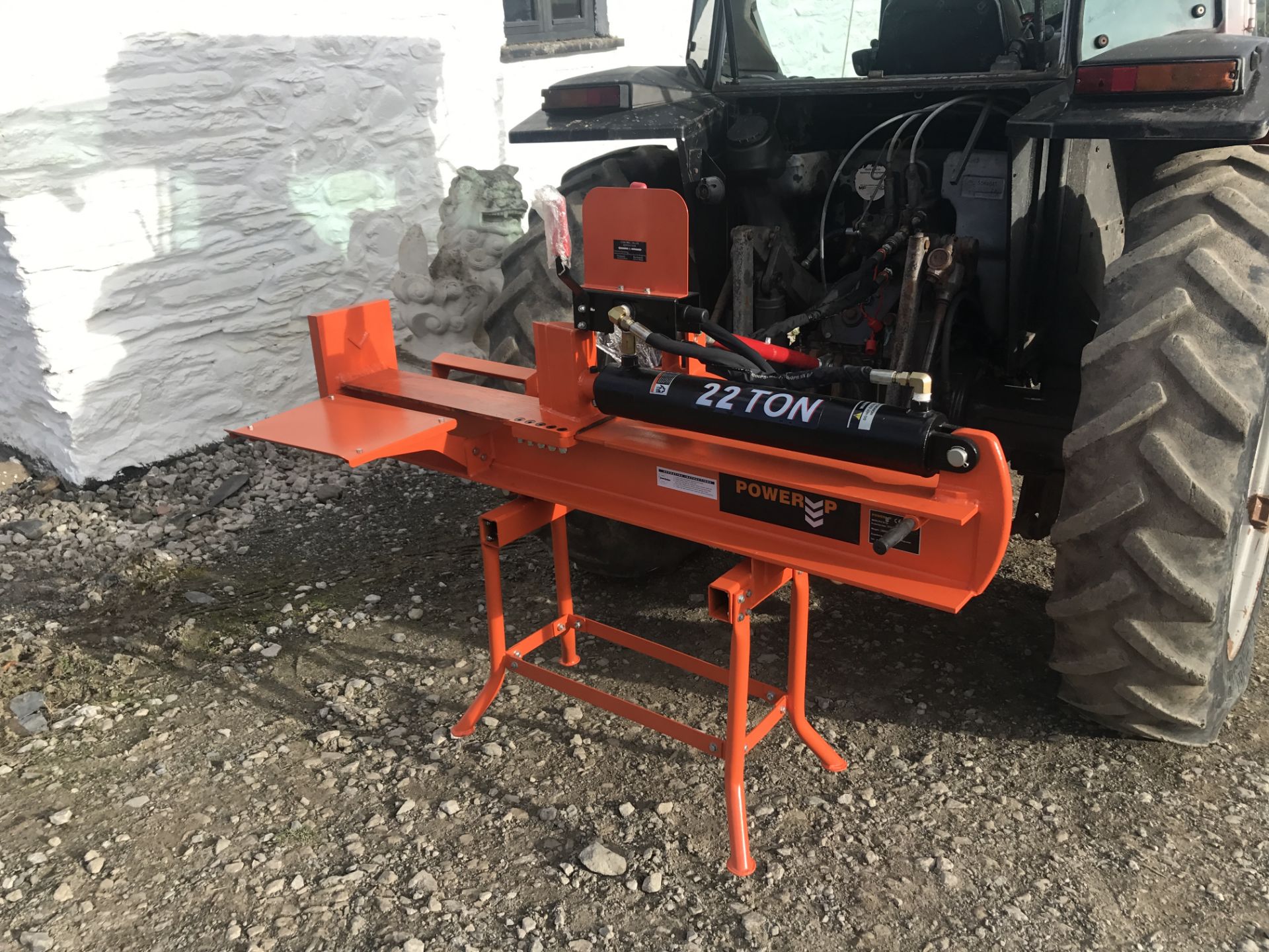 22 TON LOG SPLITTER