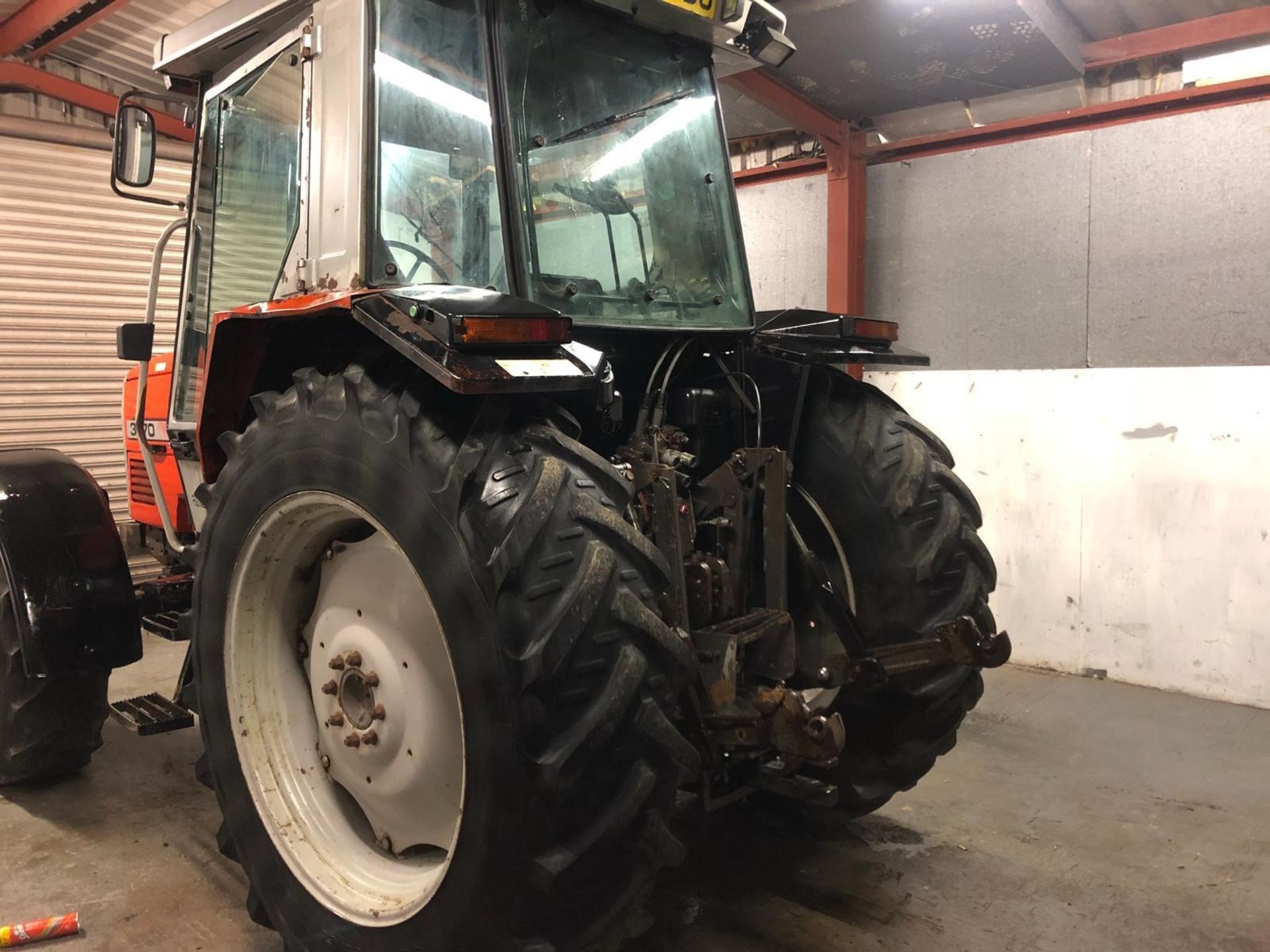 Massey Ferguson 3070 tractor - Image 4 of 4