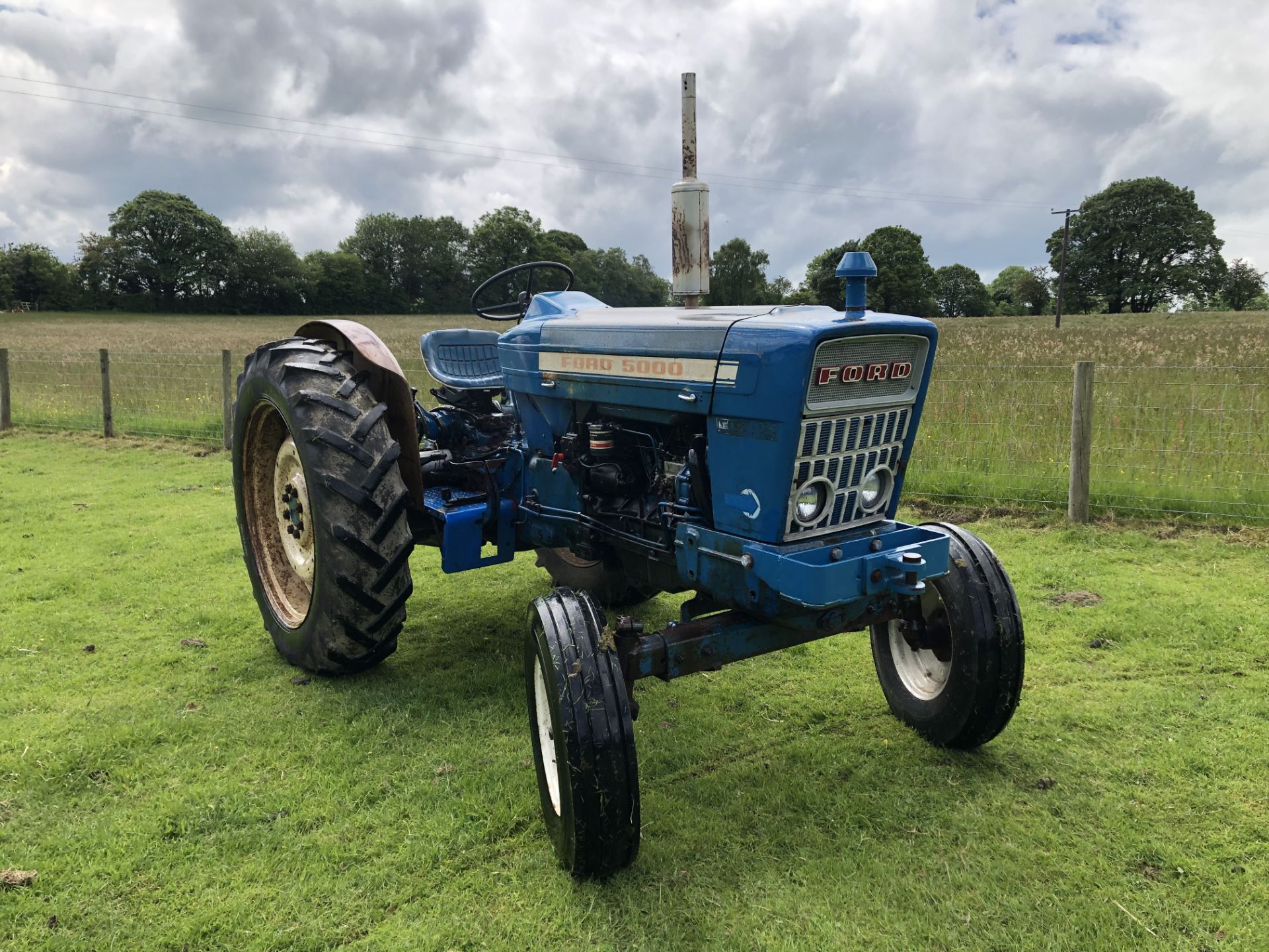 FORD 5000 TRACTOR