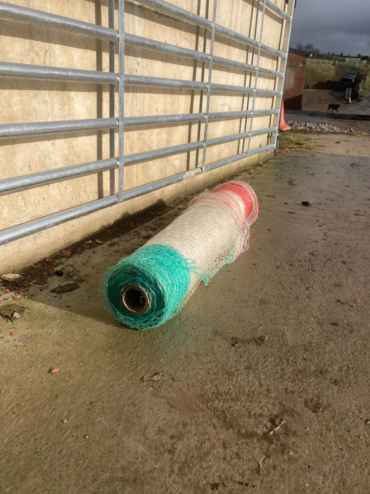 ROLL OF ROUND BALE NET - Image 2 of 2