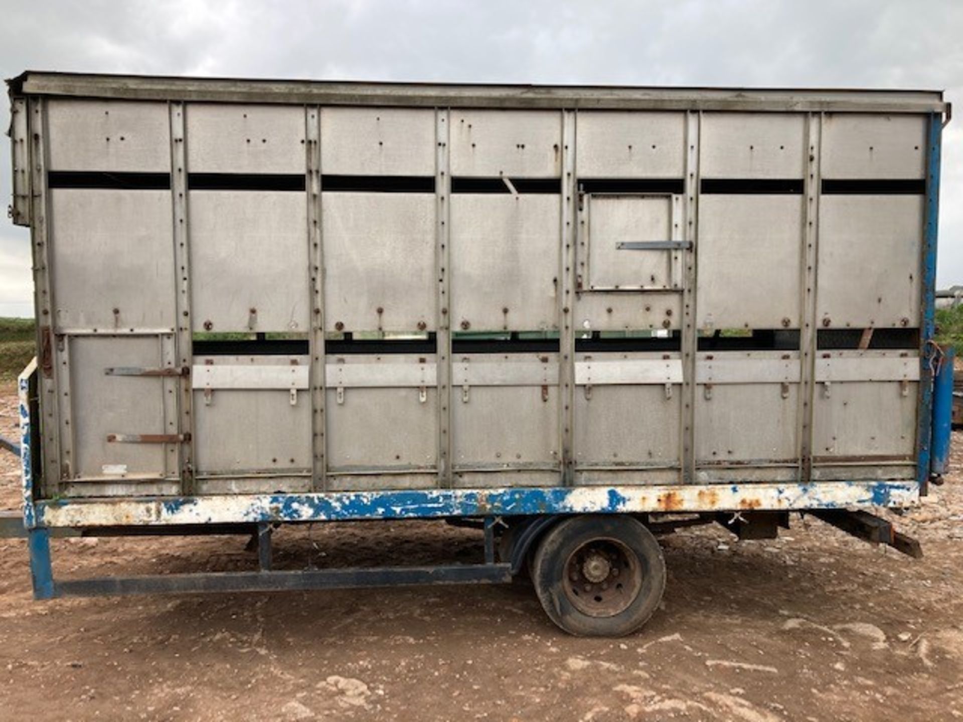 16ft Alloy Tractor Drawn Cattle Trailer - Image 4 of 7
