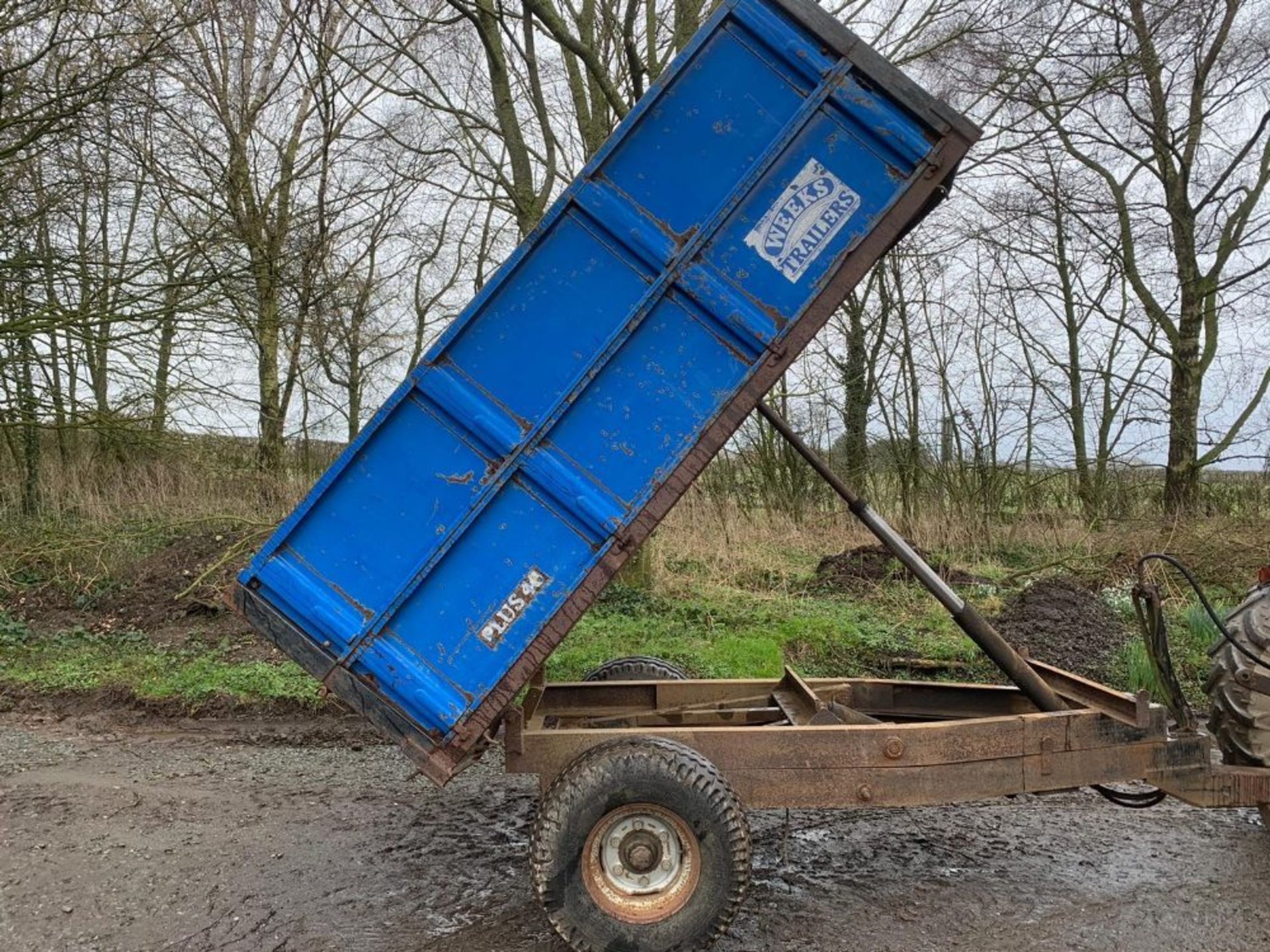 WEEKS HI LIFT TIPPING TRAILER - Image 2 of 4