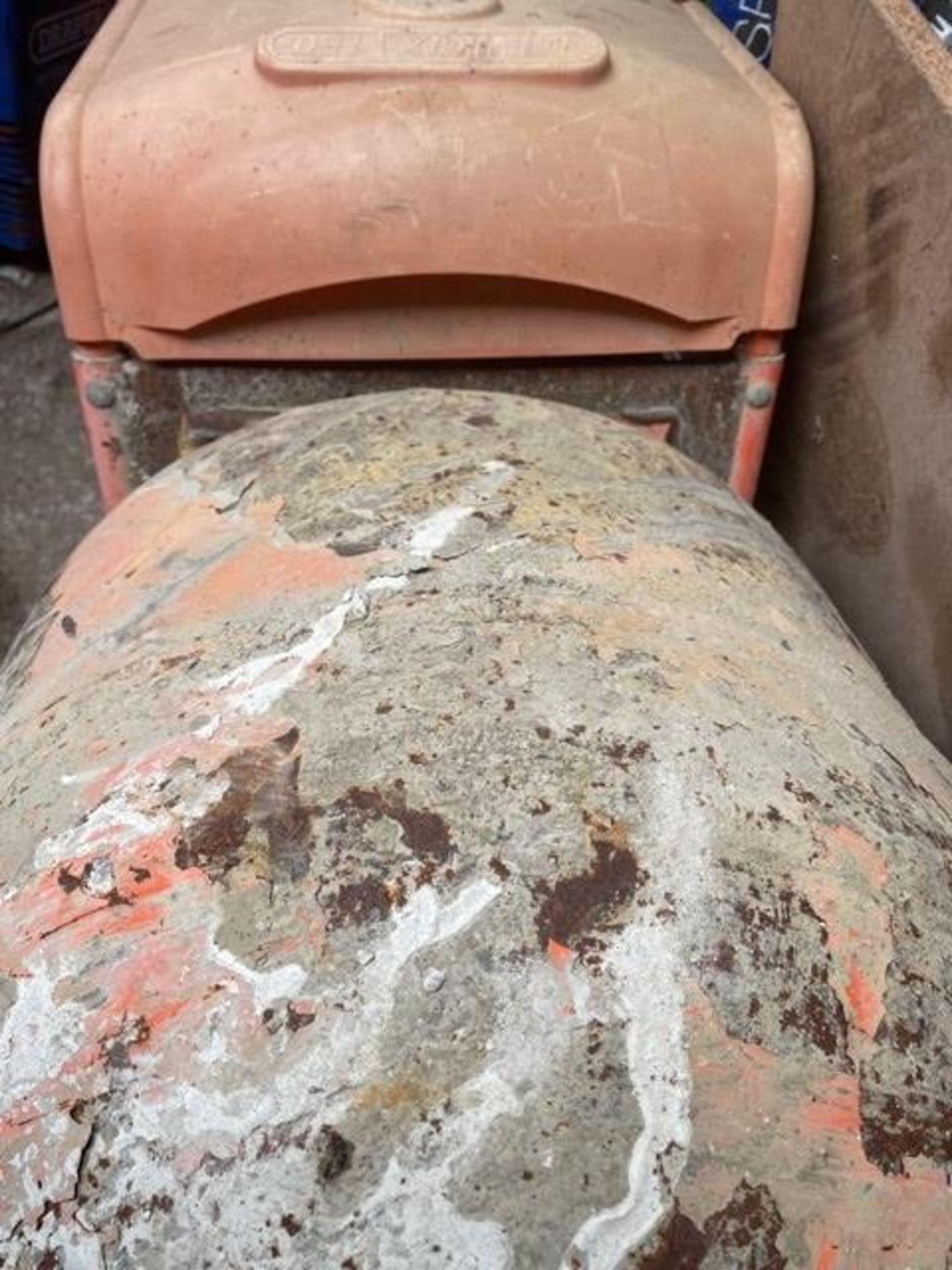 BELLE PETROL CEMENT MIXER - Image 2 of 3