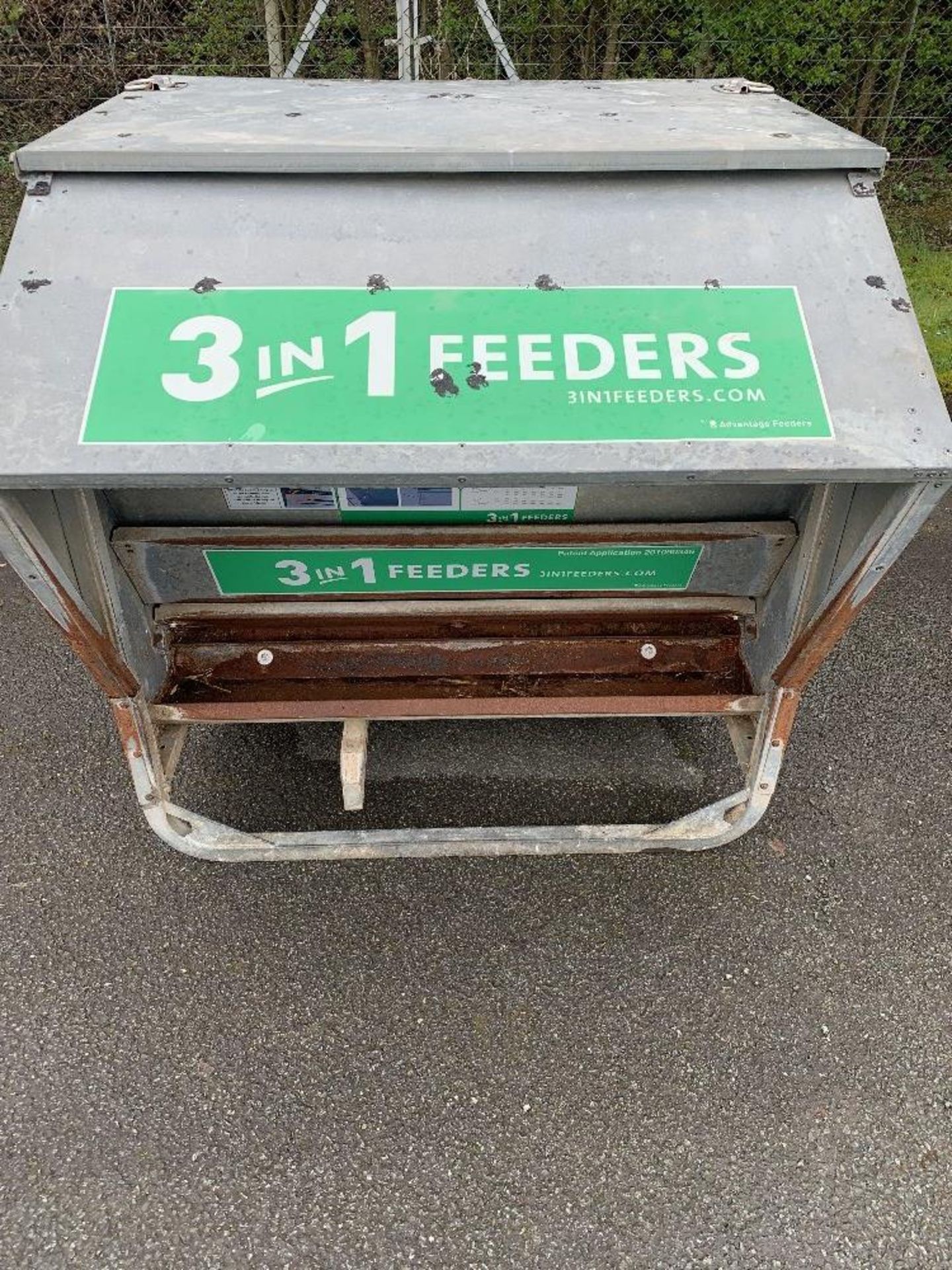 3 IN 1 FEEDER