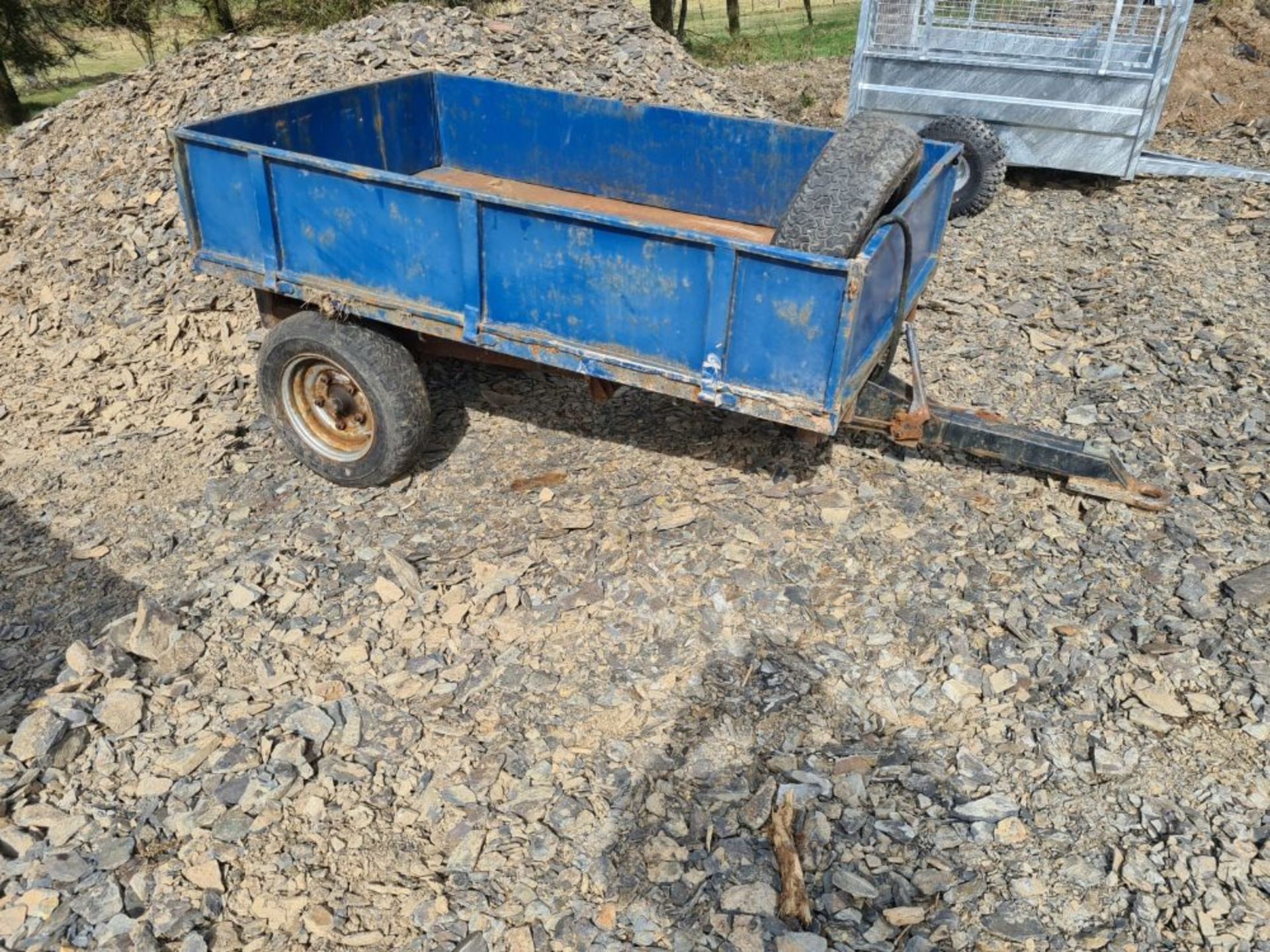 1 TON TIPPING TRAILER - Image 2 of 4