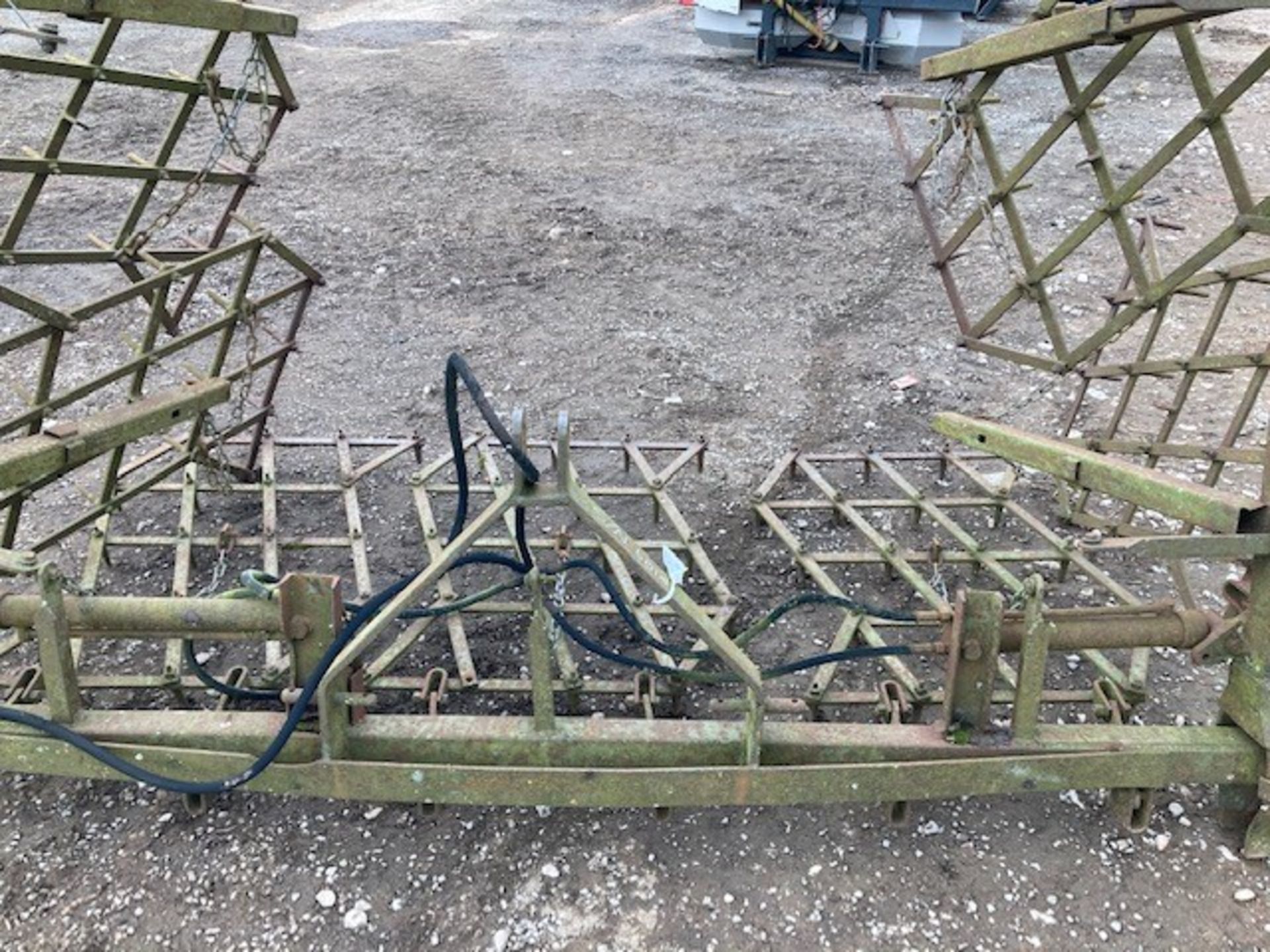 Hydraulic Folding 5m Zig Zag Harrow - Image 4 of 4