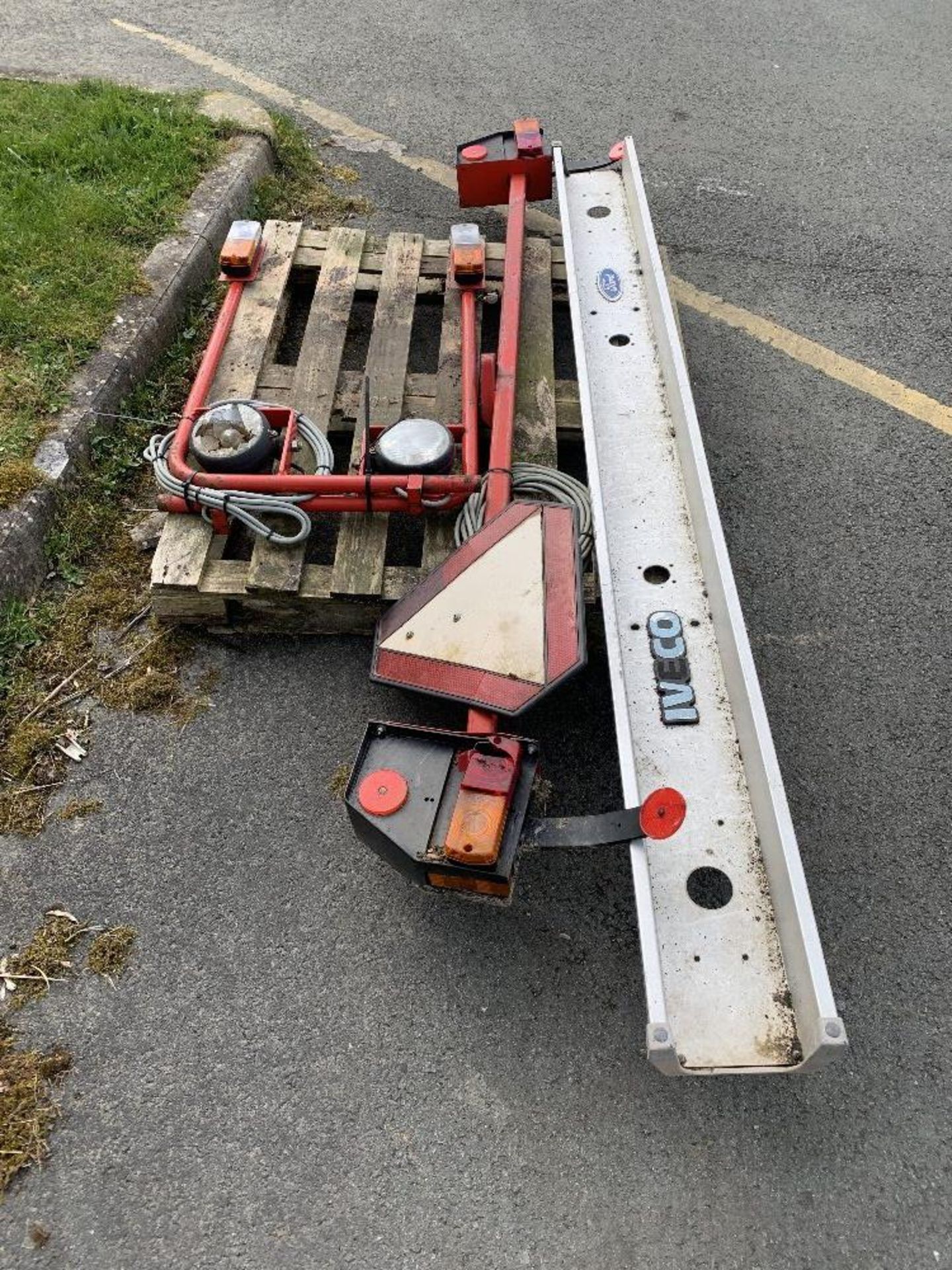 LORRY BUMPER AND LIGHTING