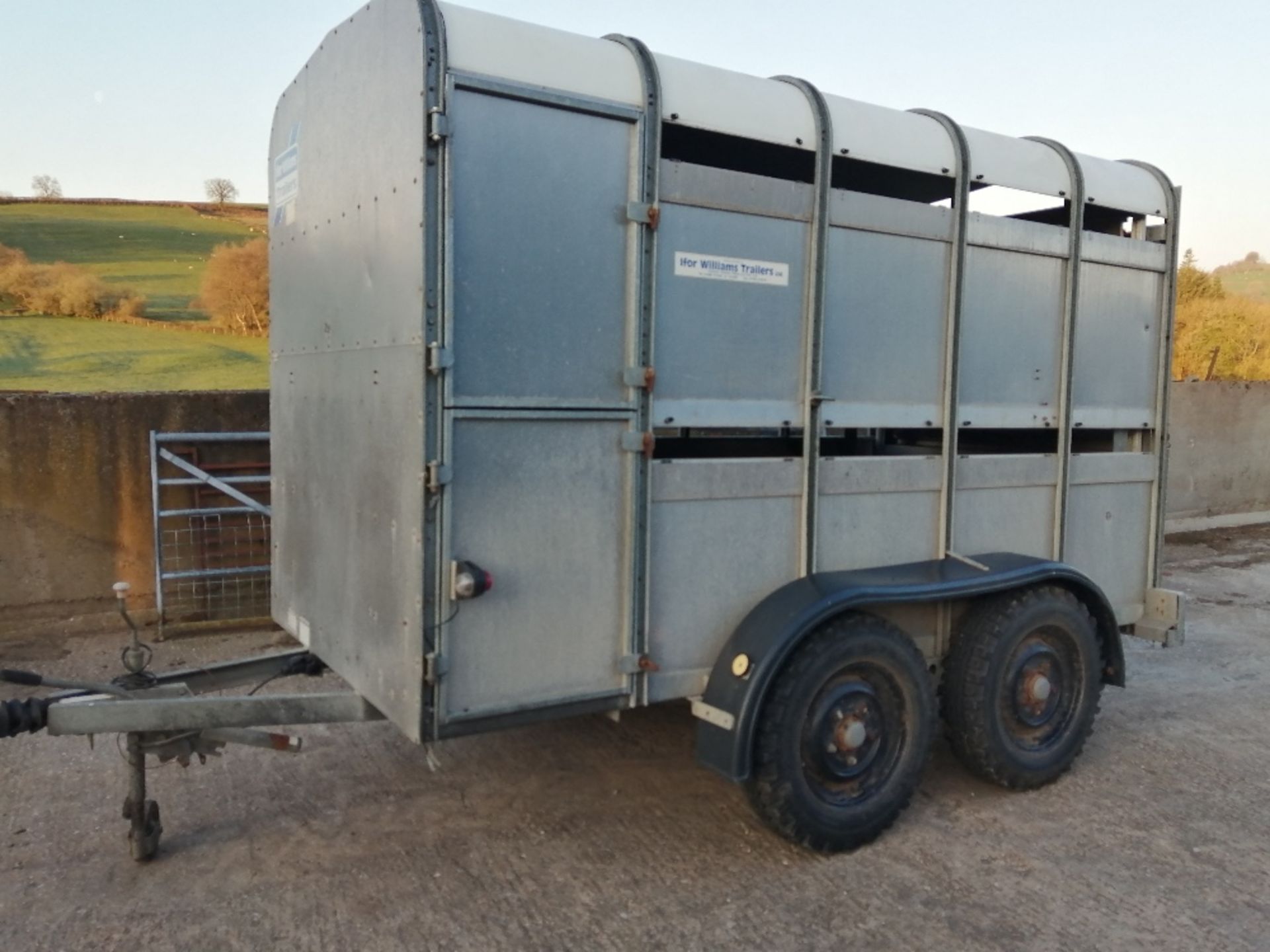 IFOR WILLIAMS STOCK TRAILER