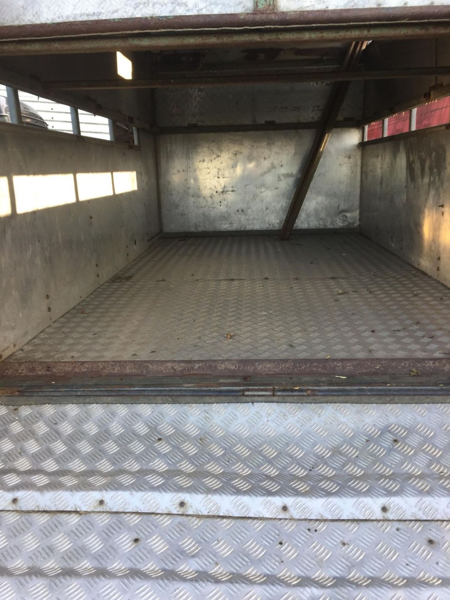 10' STOCK TRAILER - Image 5 of 5