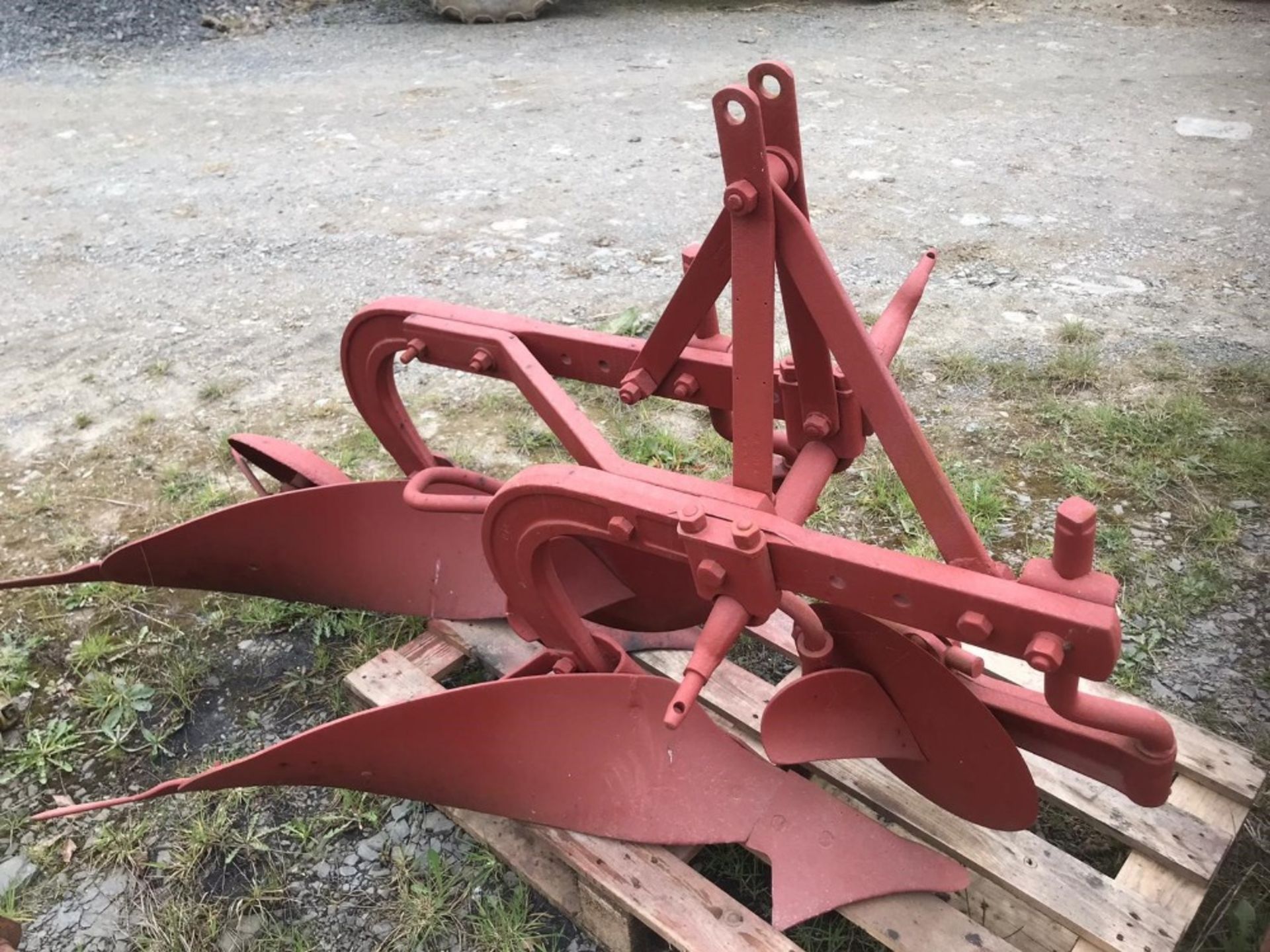 FERGUSON 2 FURROW PLOUGH