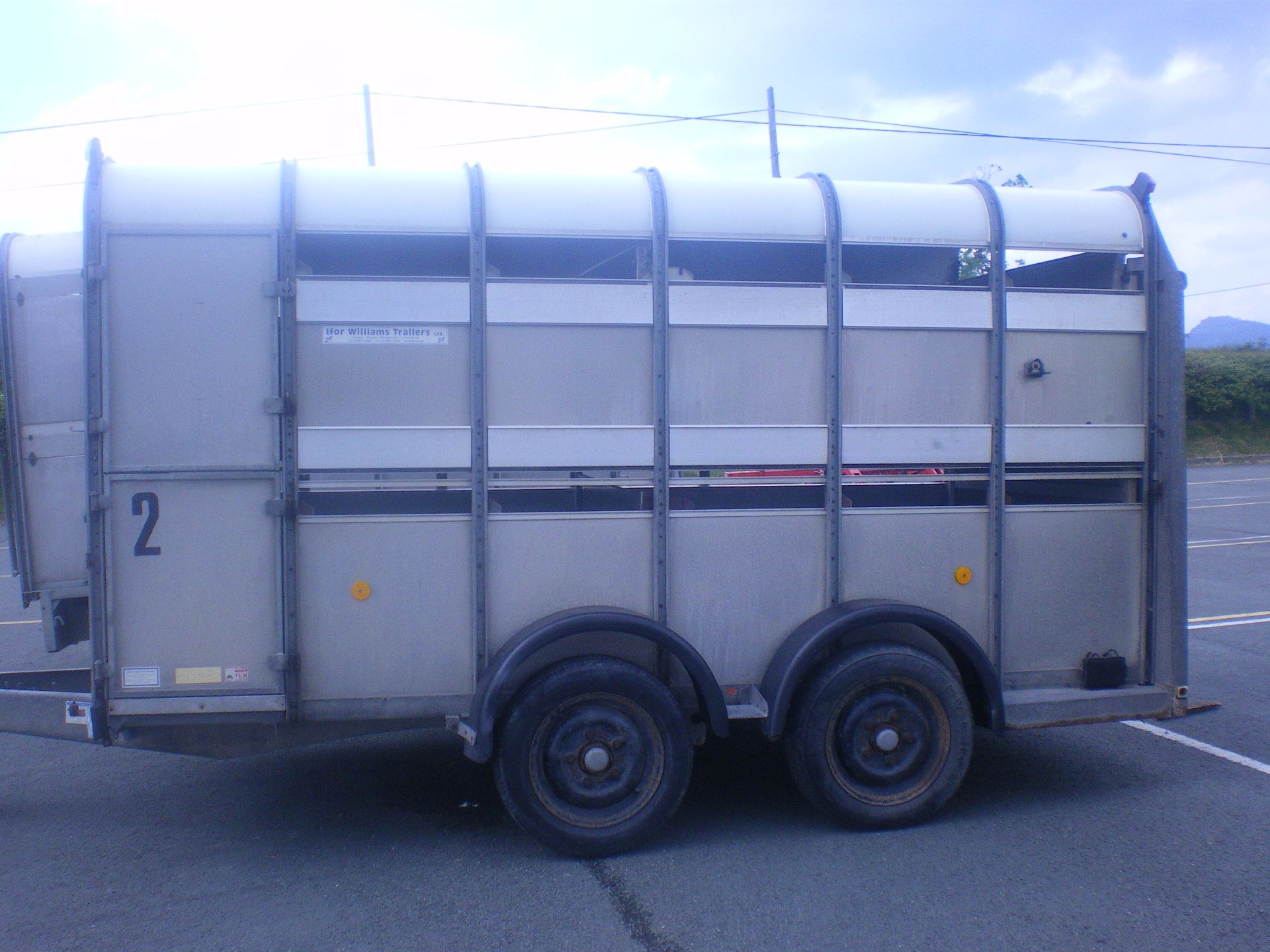 IFOR WILLIAMS 12' STOCK TRAILER - Image 2 of 2