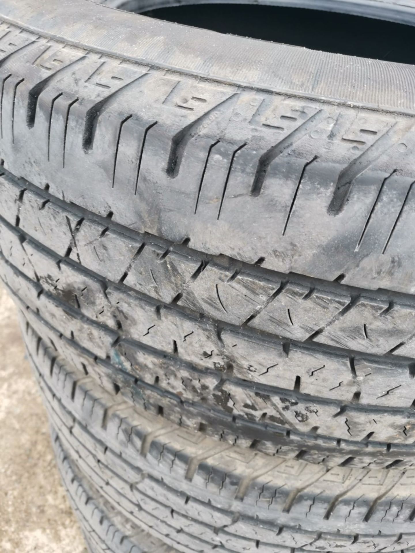 4 FORD RANGER TYRES 265/60/18 6MM TREAD - Image 2 of 3