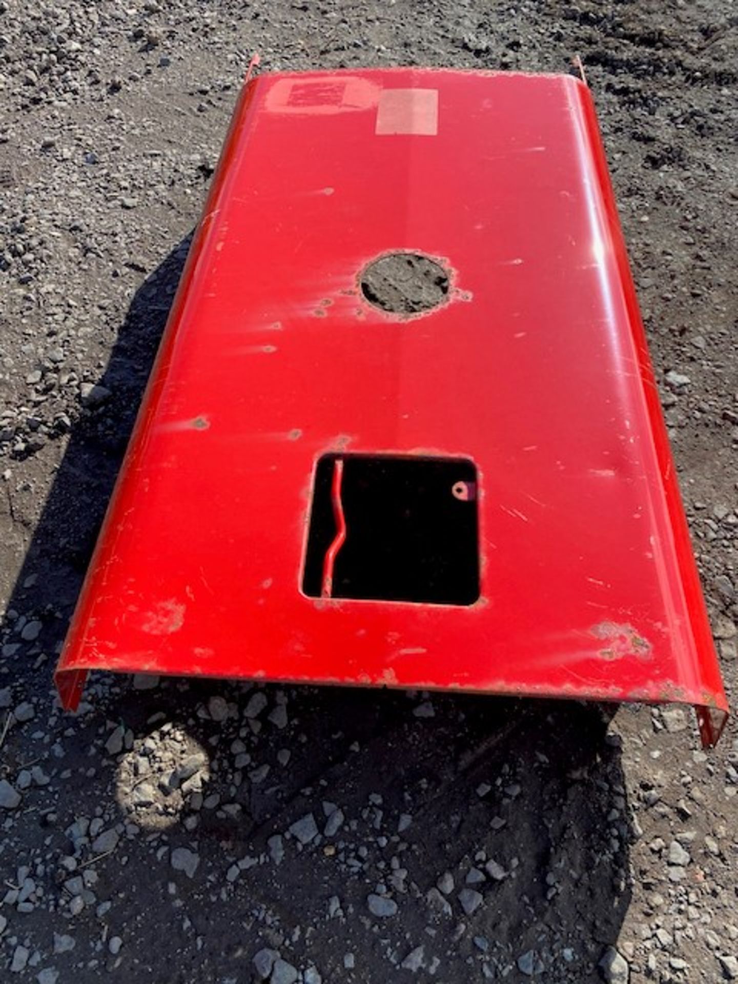 MASSEY FERGUSON 240/250 BONNET - Image 2 of 4