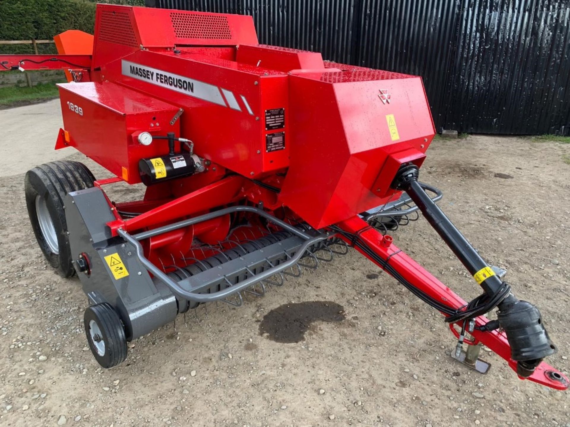 MASSEY FERGUSON 1839 INLINE BALER - Image 5 of 5