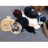 QUANTITY OF VINTAGE HATS 1940/50s