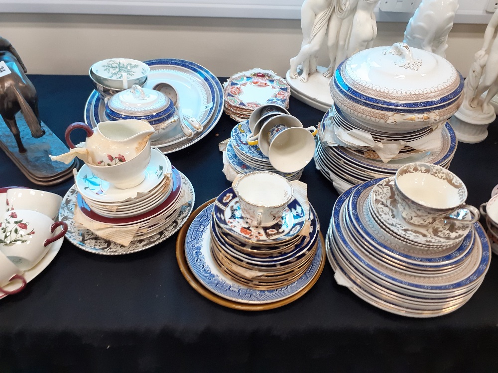 ART STAFFORDSHIRE DINNER SERVICE