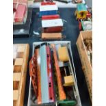 5 HORNBY GOODS WAGGON SIGNALS ETC
