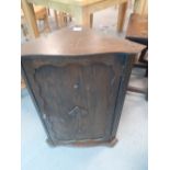 SMALL OAK CORNER CUPBOARD