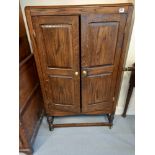 1930'S OAK CUPBOARD