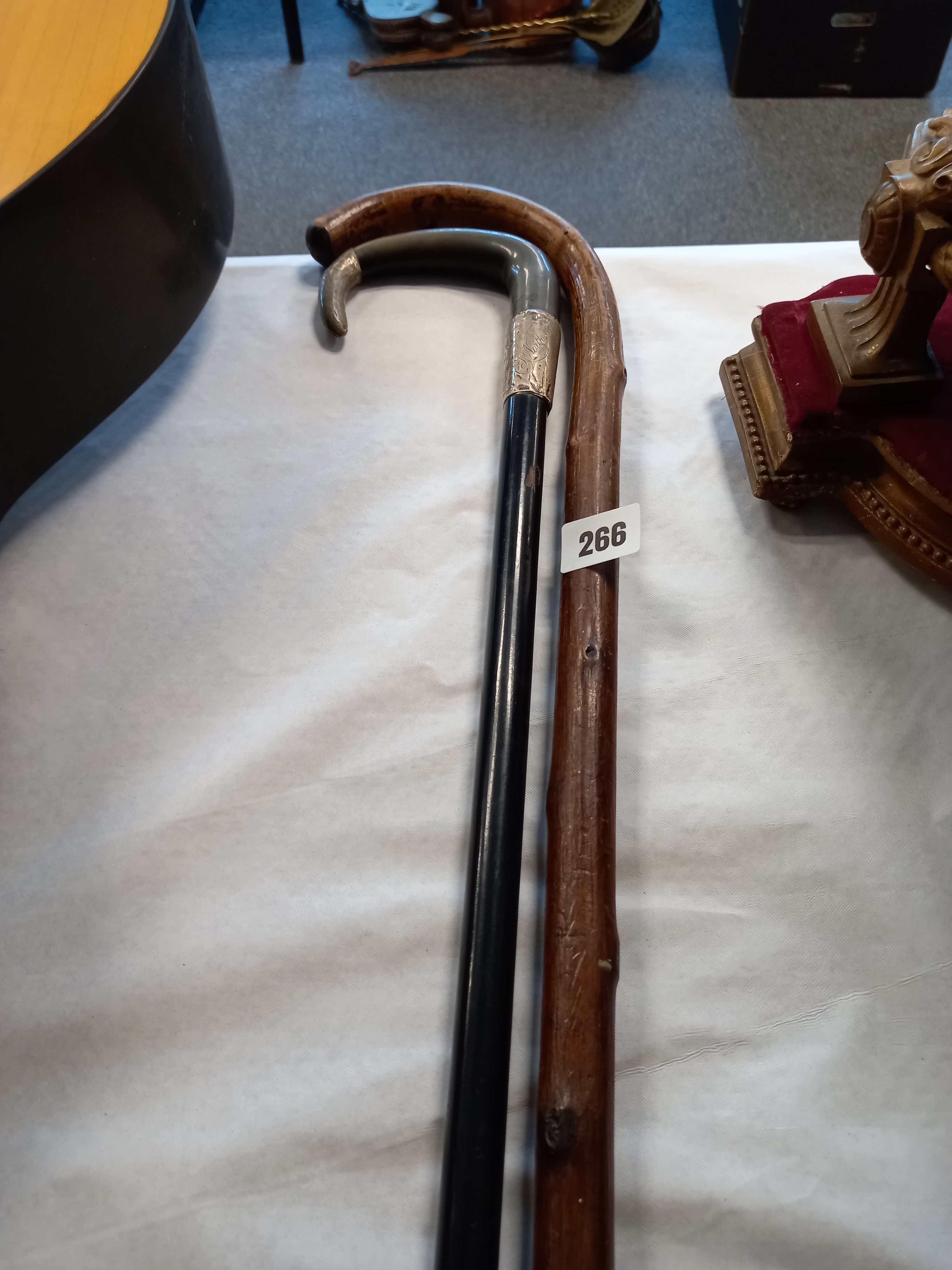 VICTORIAN WALKING STICK SILVER MOUNT