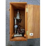 ELECTRIC MICROSCOPE IN A WOODEN CASE