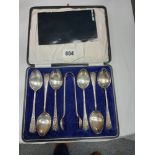 A BOXED SET OF SIX SILVER TEASPOONS AND