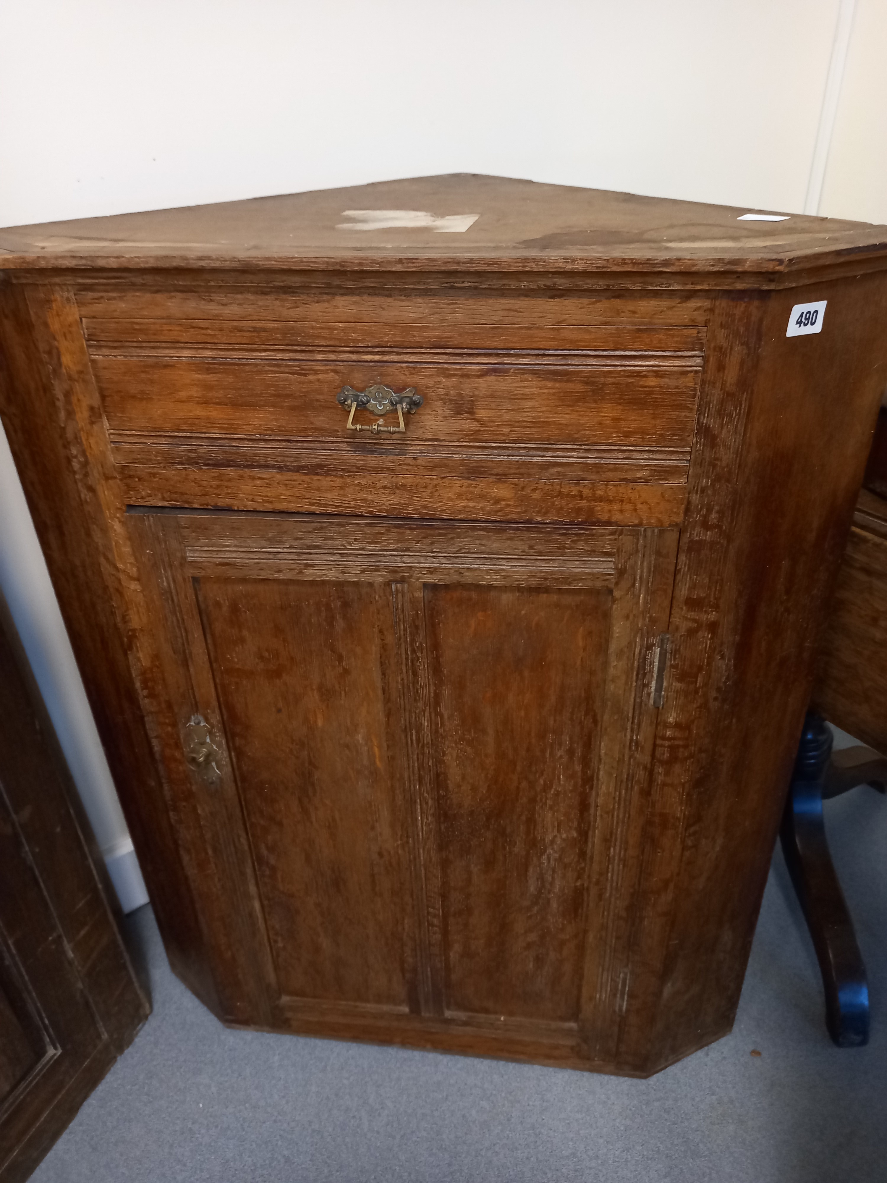 VICTORIAN OAK CORNER CUPBOARD