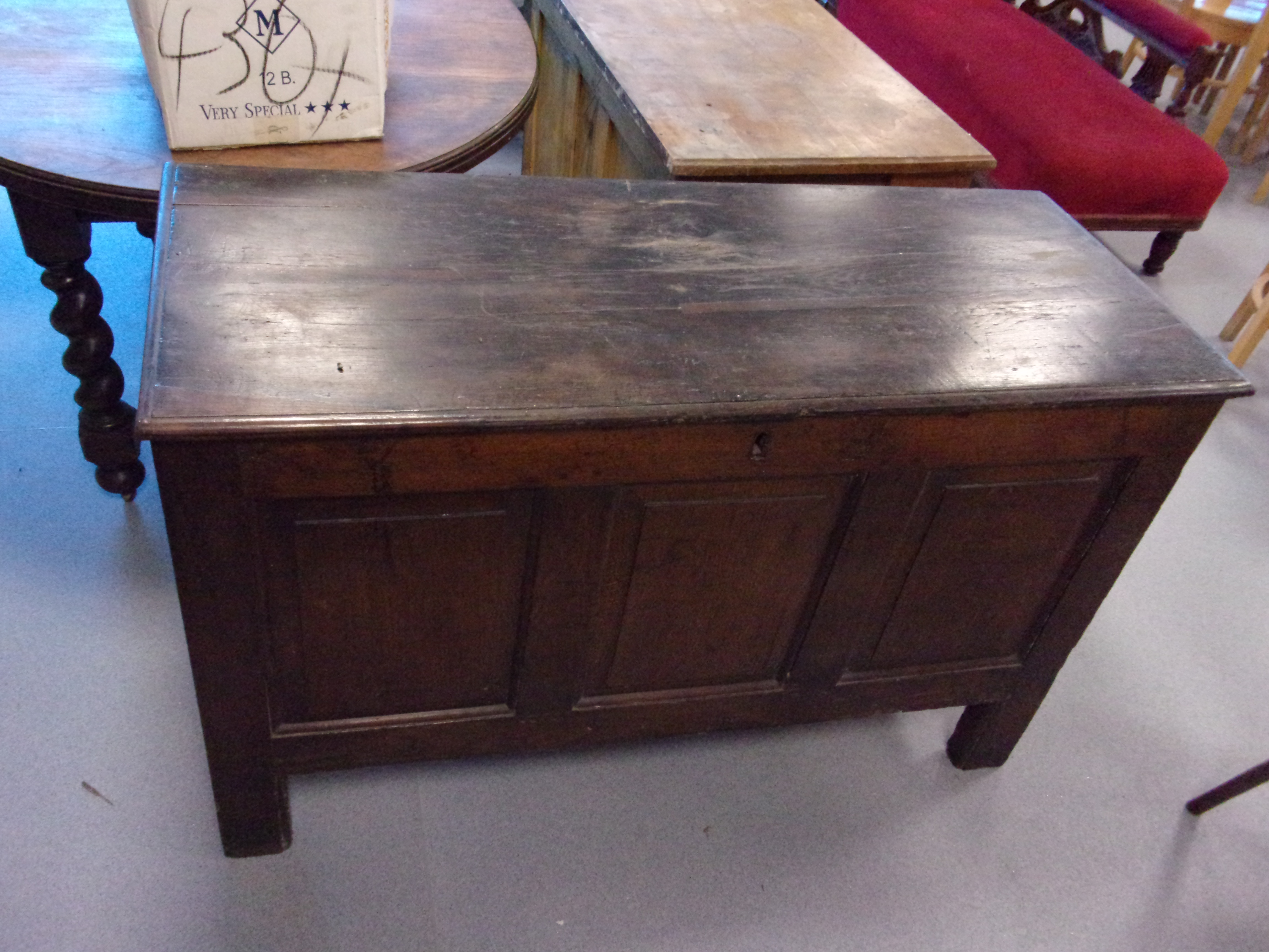 LATE 18C OAK COFFER