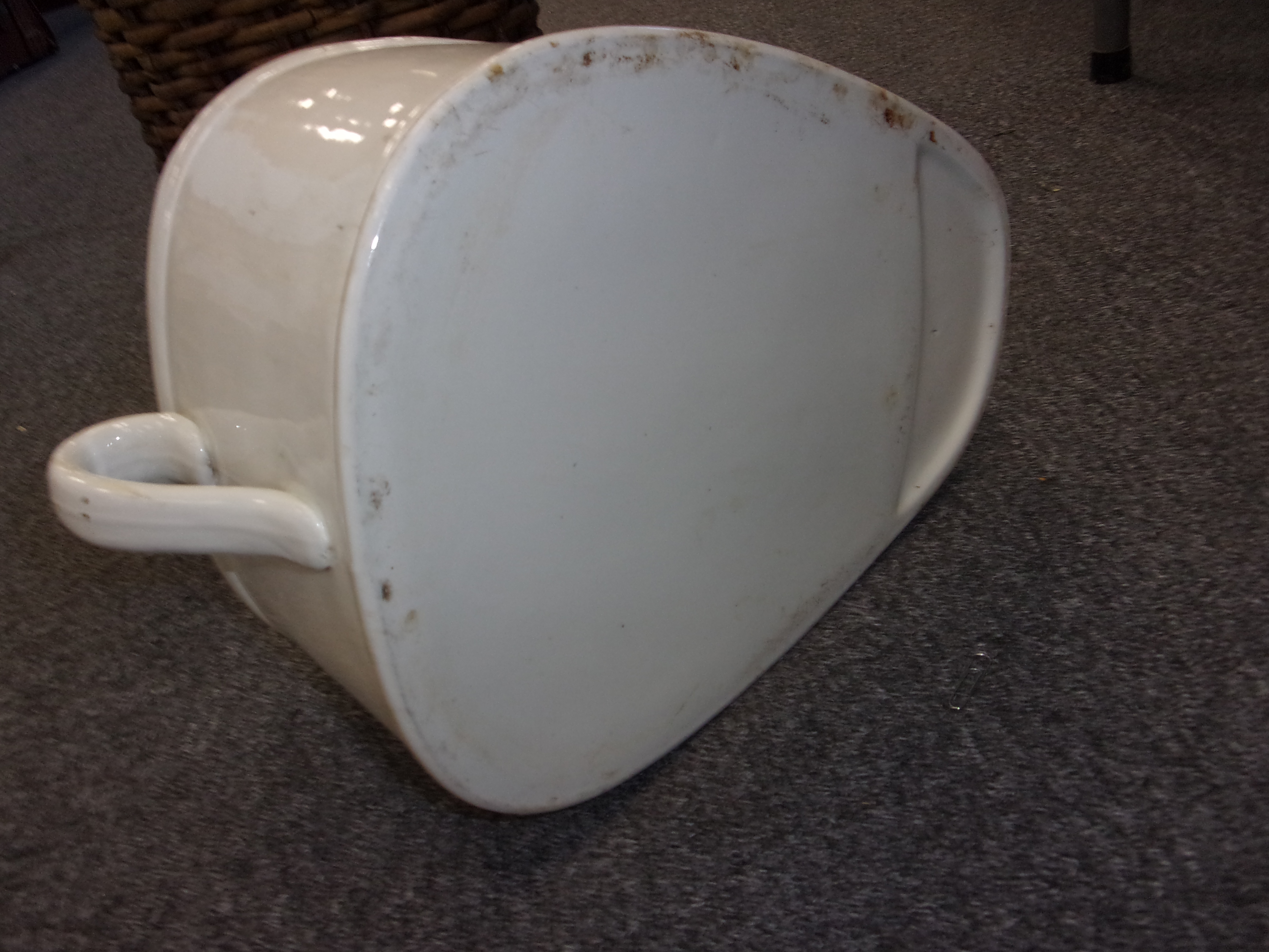 STONEWARE JUG IN WICKER BASKET - Image 9 of 9