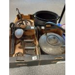 CAST IRON KETTLE, IRONS, LAST