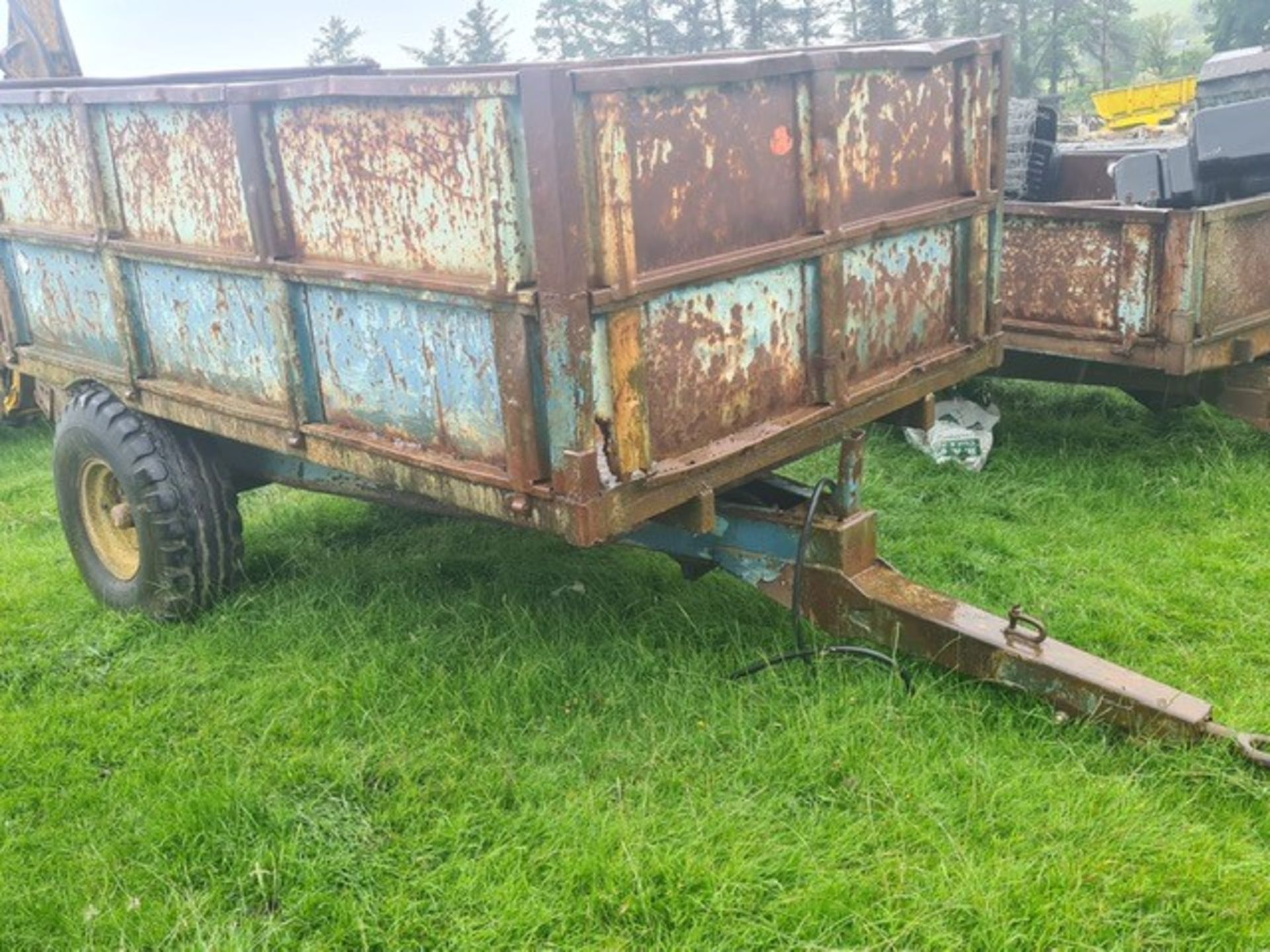 4 TON TIPPING TRAILER