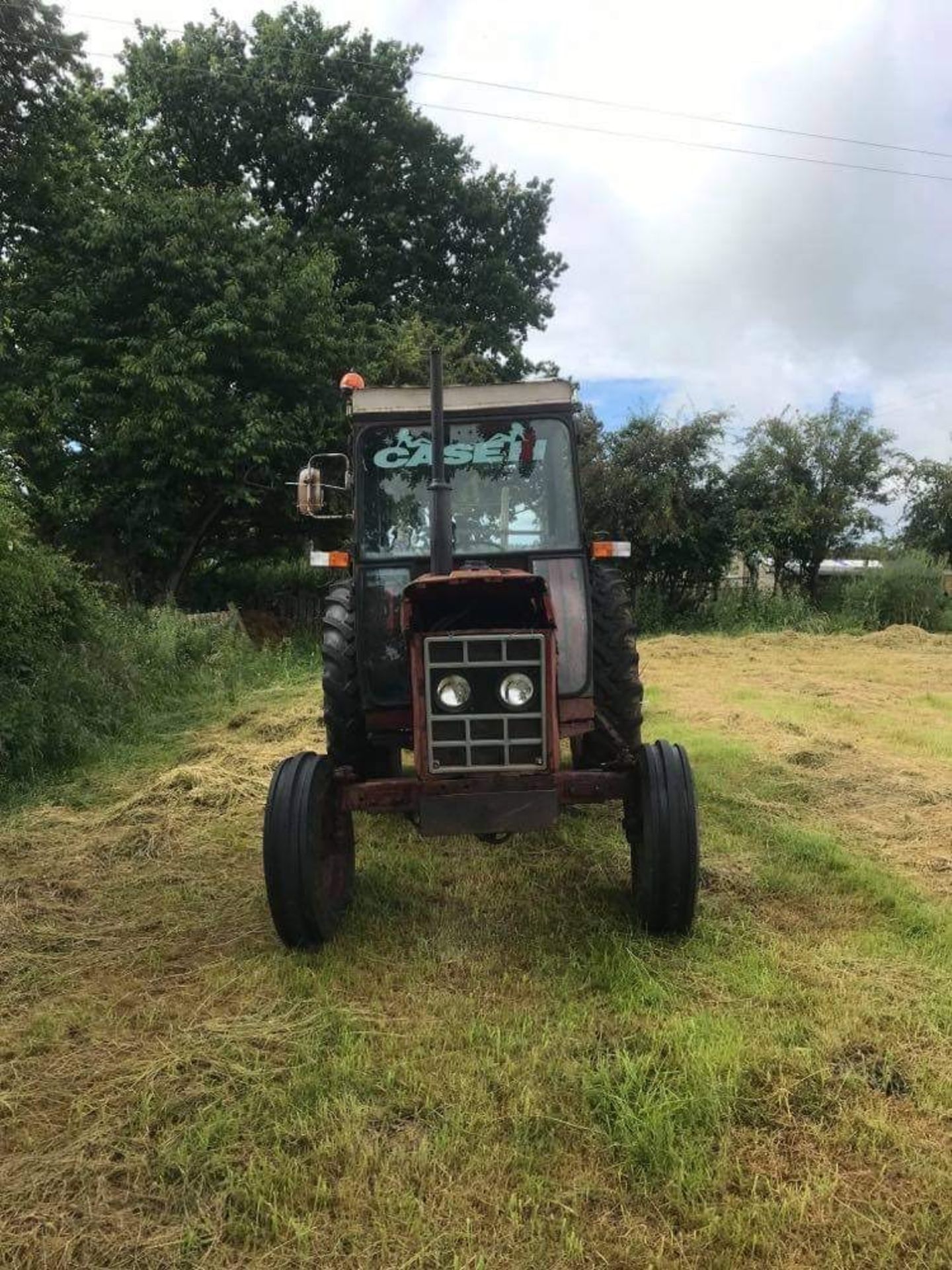 INTERNATIONAL 785 2WD TRACTOR - Image 3 of 13