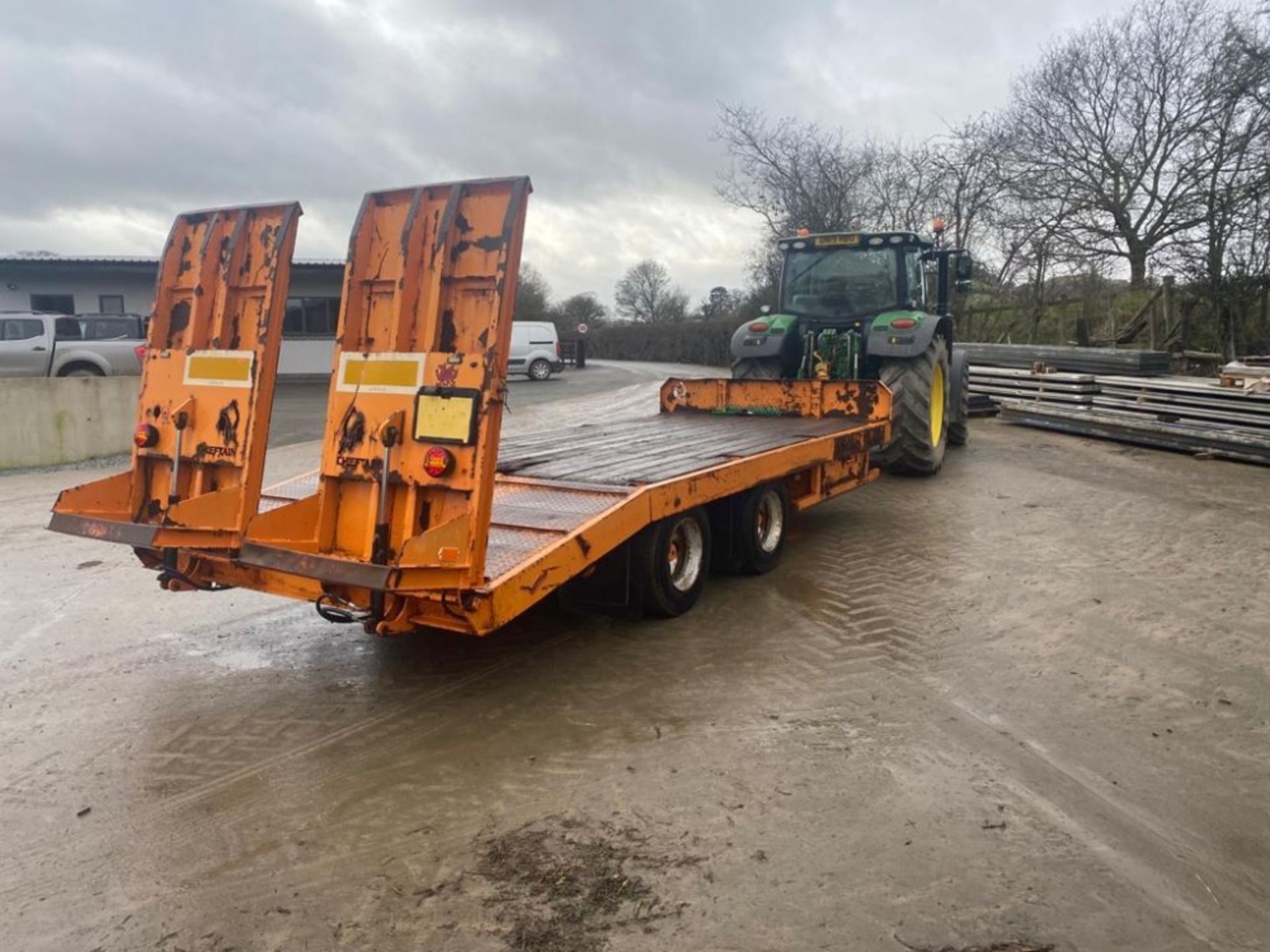 CHIEFTAIN LOW LOADER TRAILER - Image 2 of 9