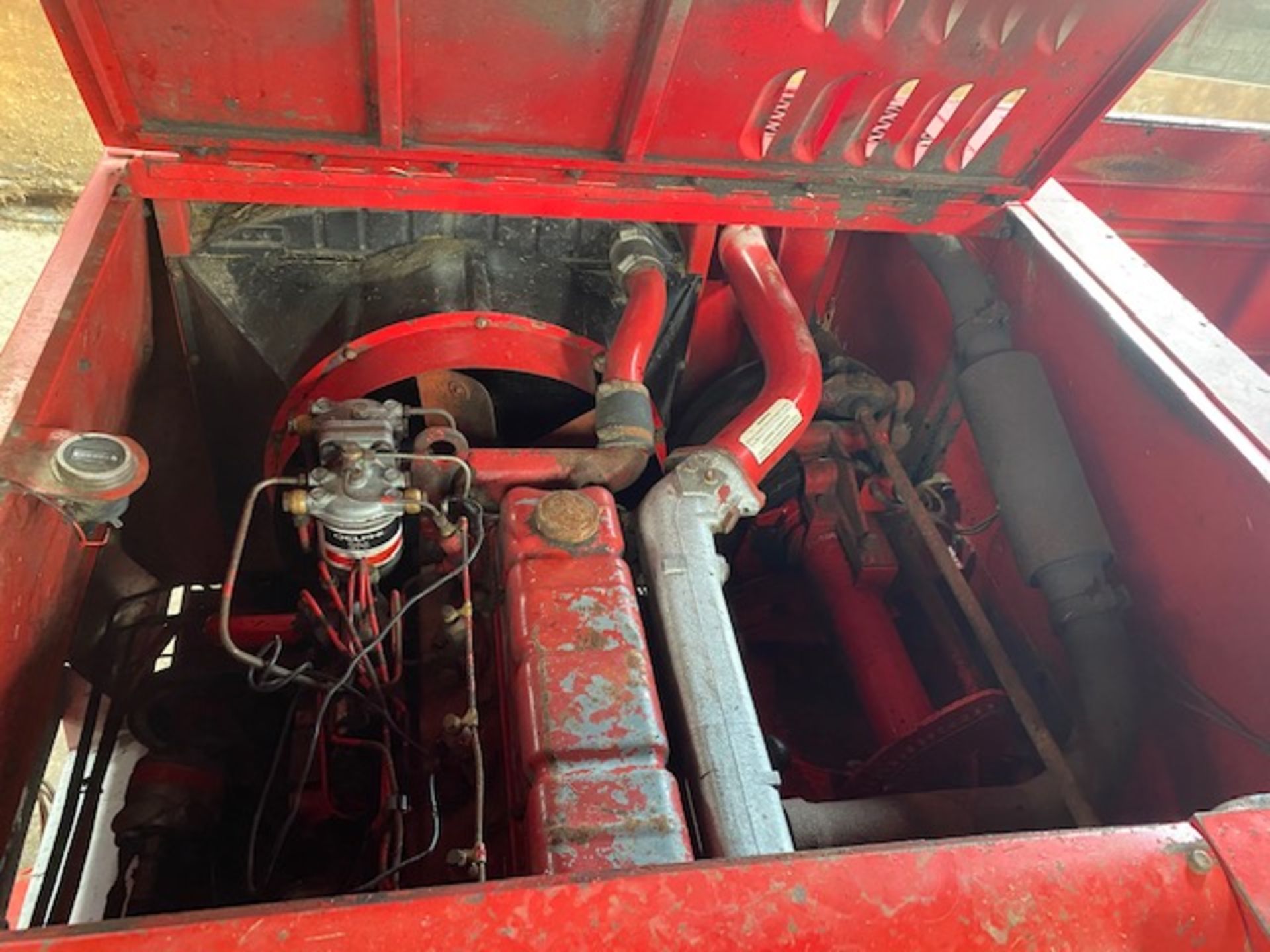 MASSEY FERGUSON 525 COMBINE HARVESTER - Image 4 of 7