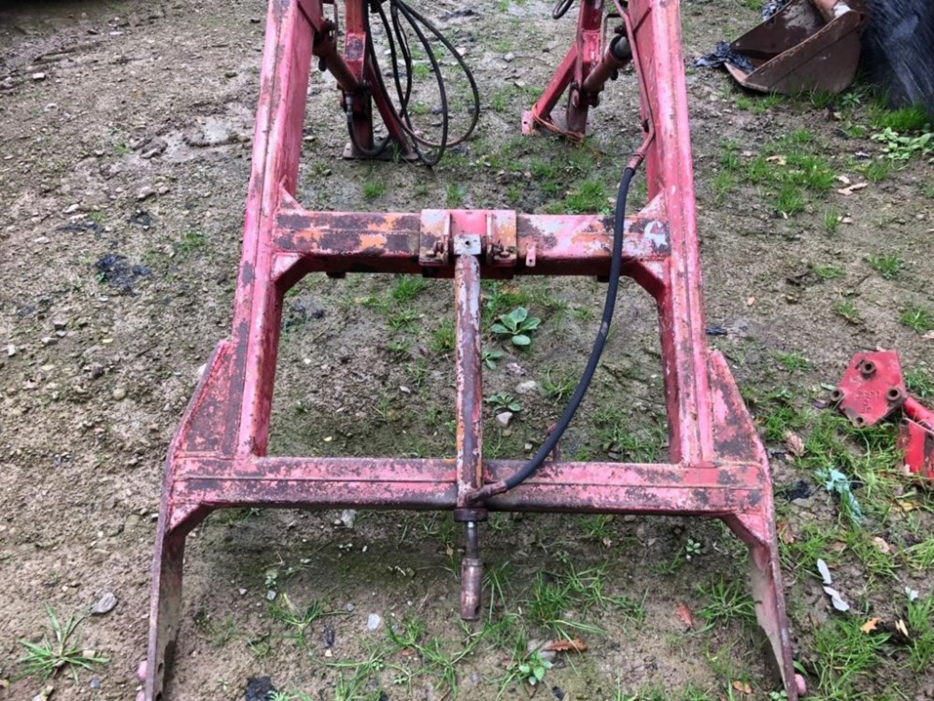 TRACTOR FRONT END LOADER - Image 4 of 7