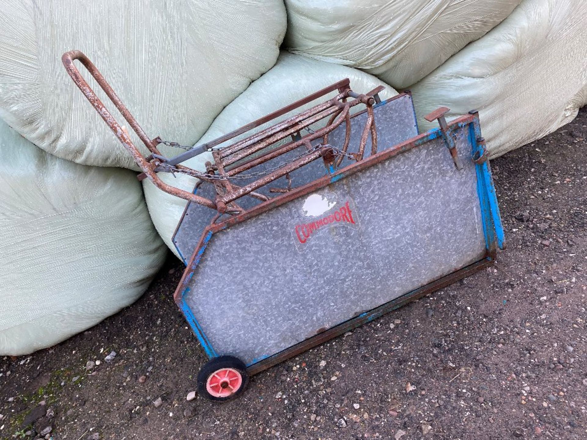 SHEEP ROLLOVER CRATE