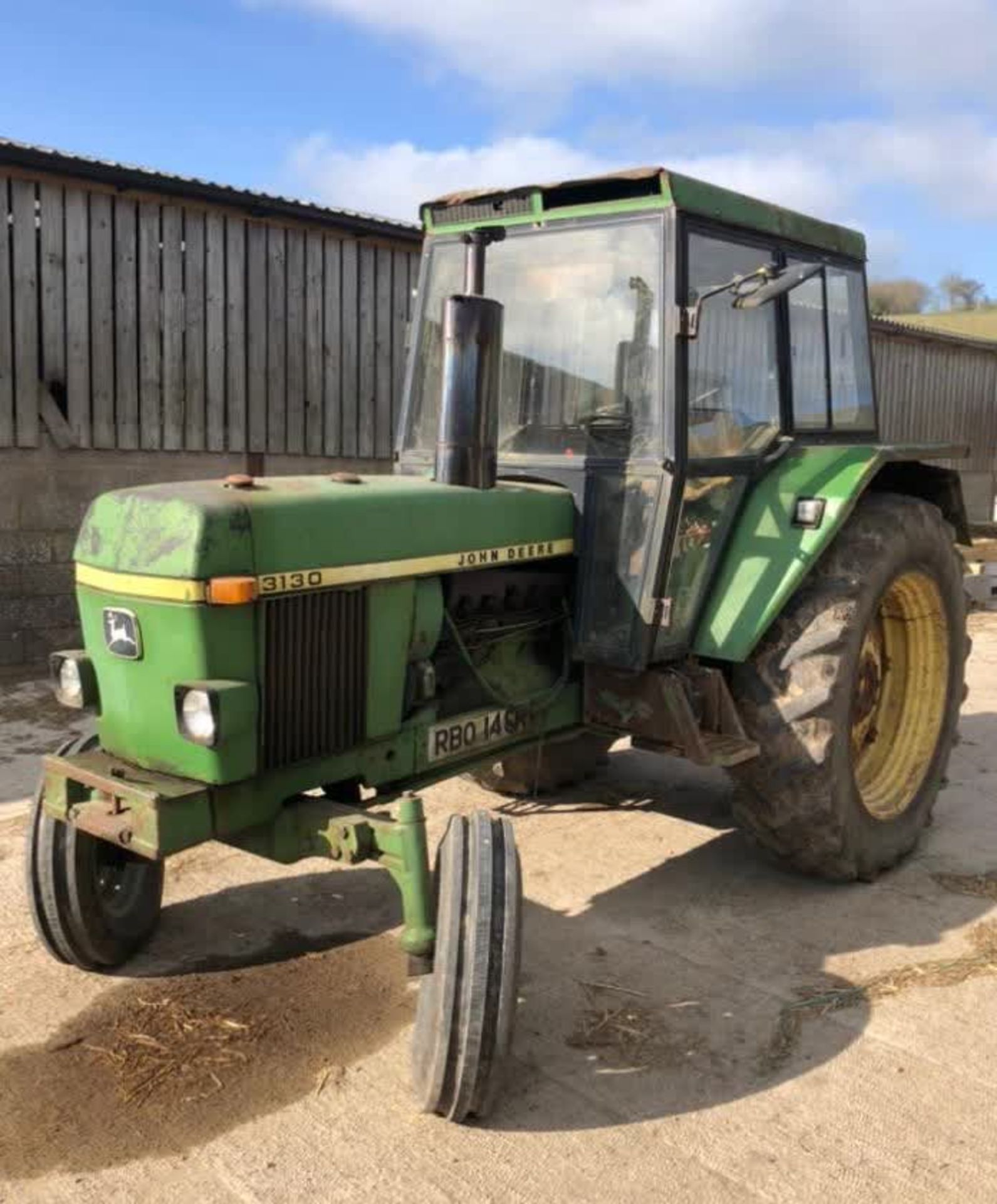 JOHN DEERE 3130 TRACTOR