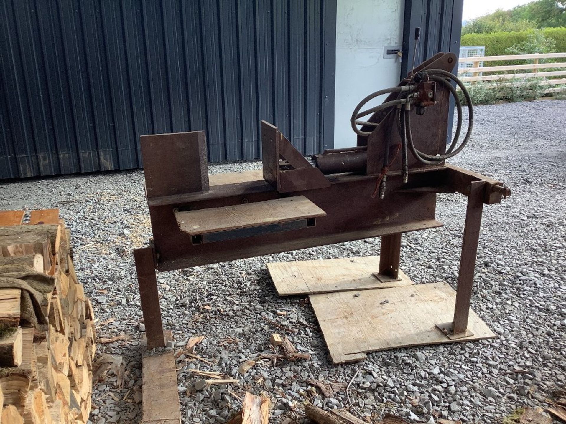 HYDRAULIC LOG SPLITTER - Image 2 of 2