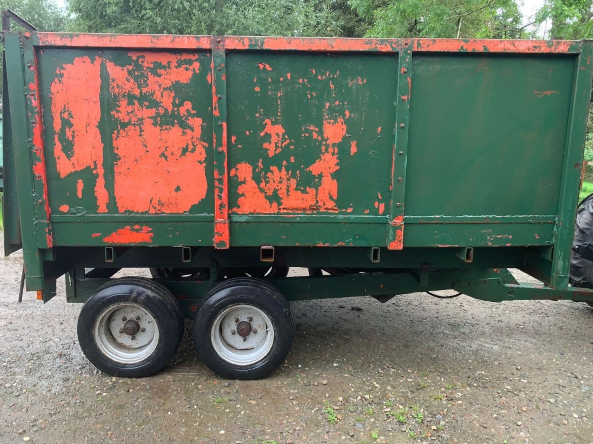 8 TON TIPPING TRAILER