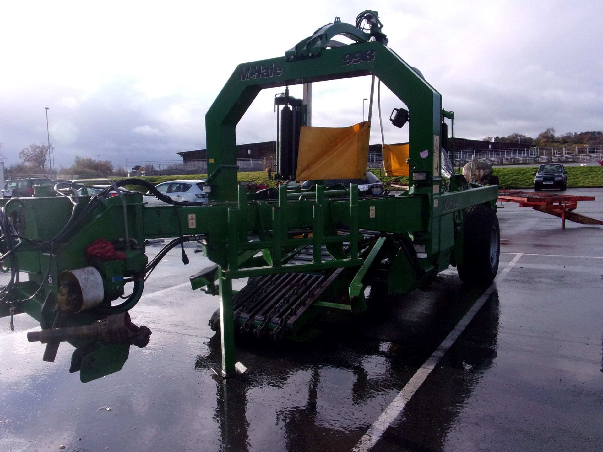 MCHALE 998 BALE WRAPPER (2002) - Image 2 of 3